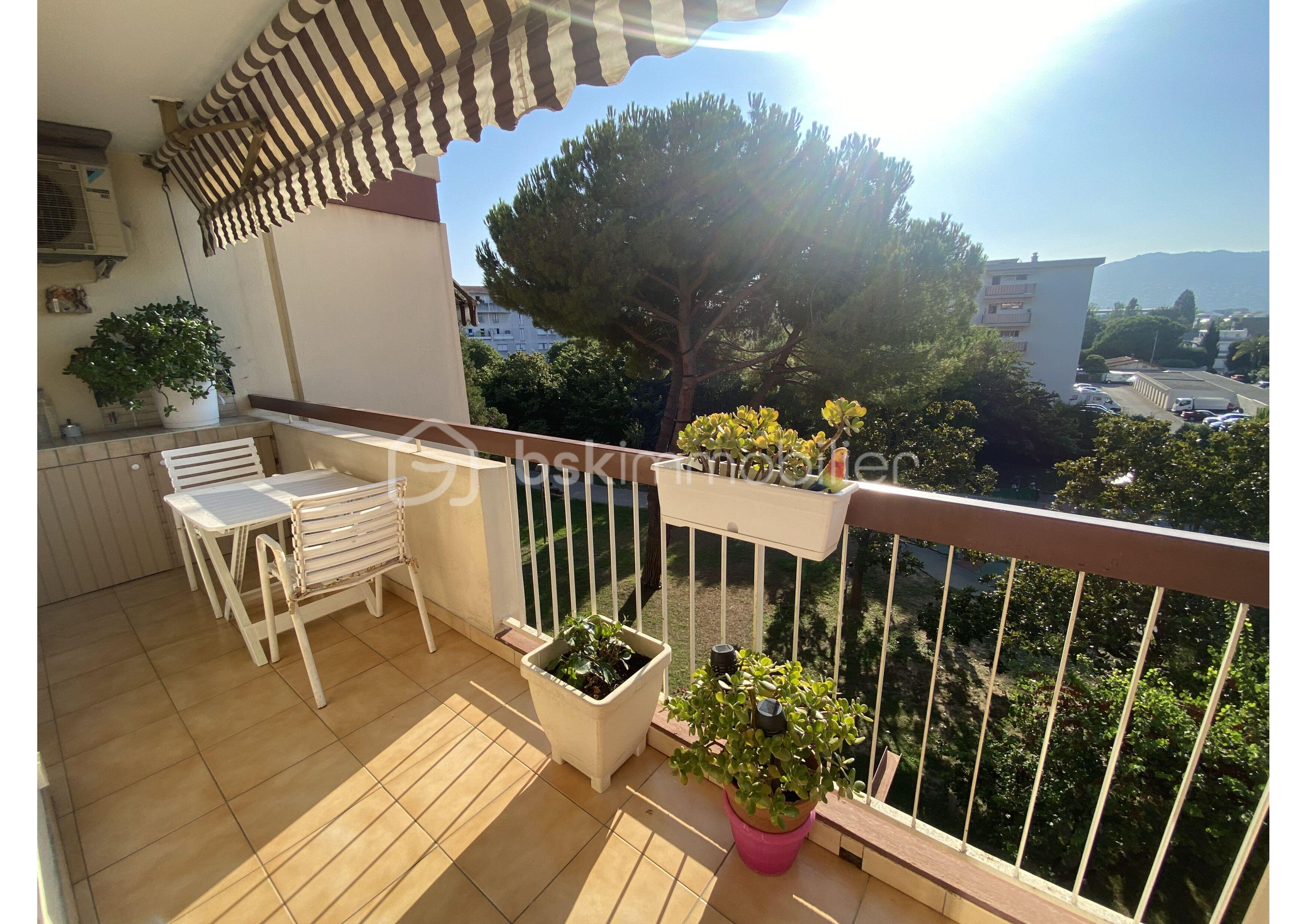 Appartement de 58,75 m² - balcon cuisine _29.jpg