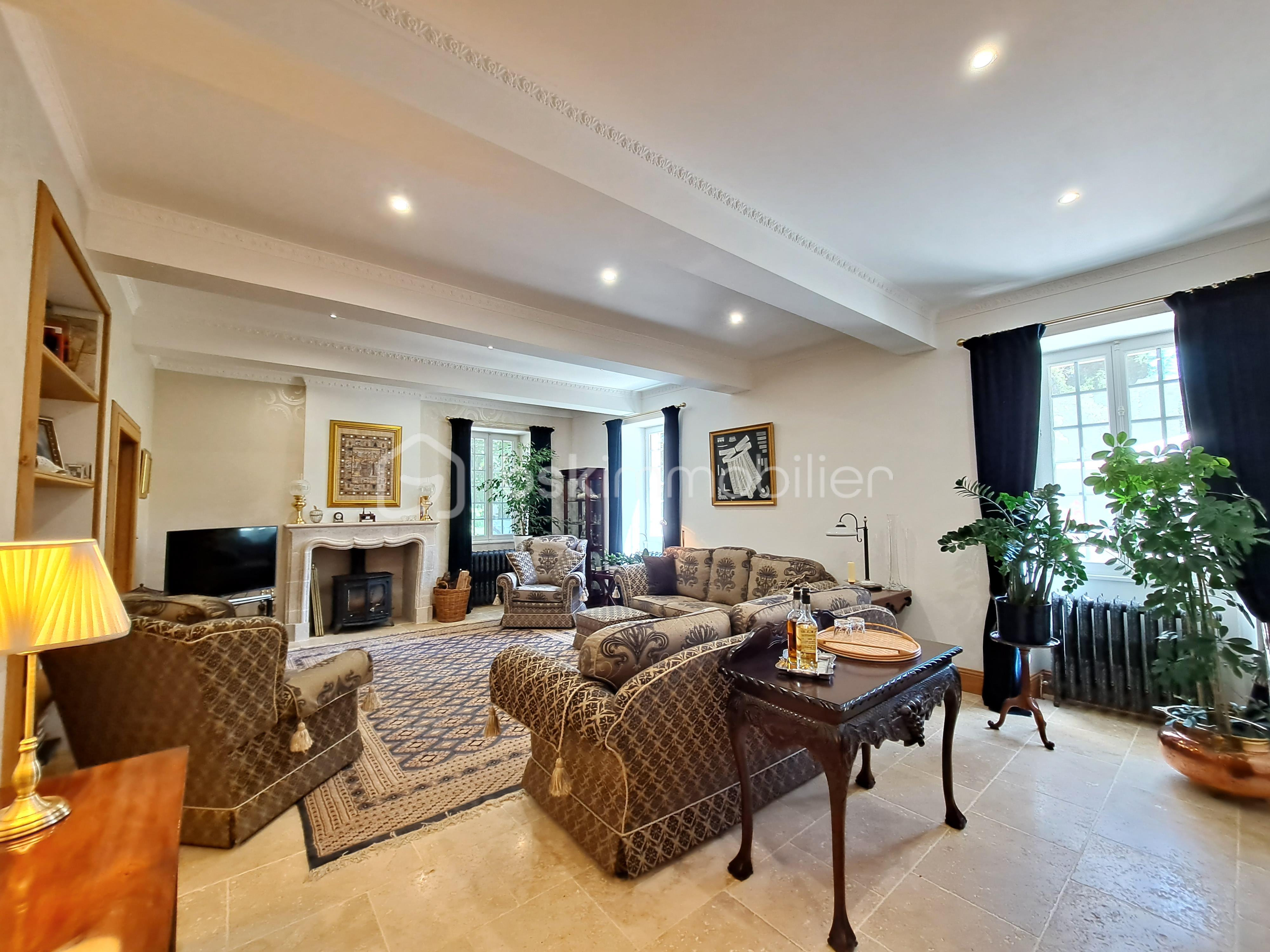 Demeure de 432 m² - cesar carvalho Belle Maison Gascony campagne foret bois luxe piscine (148).jpg