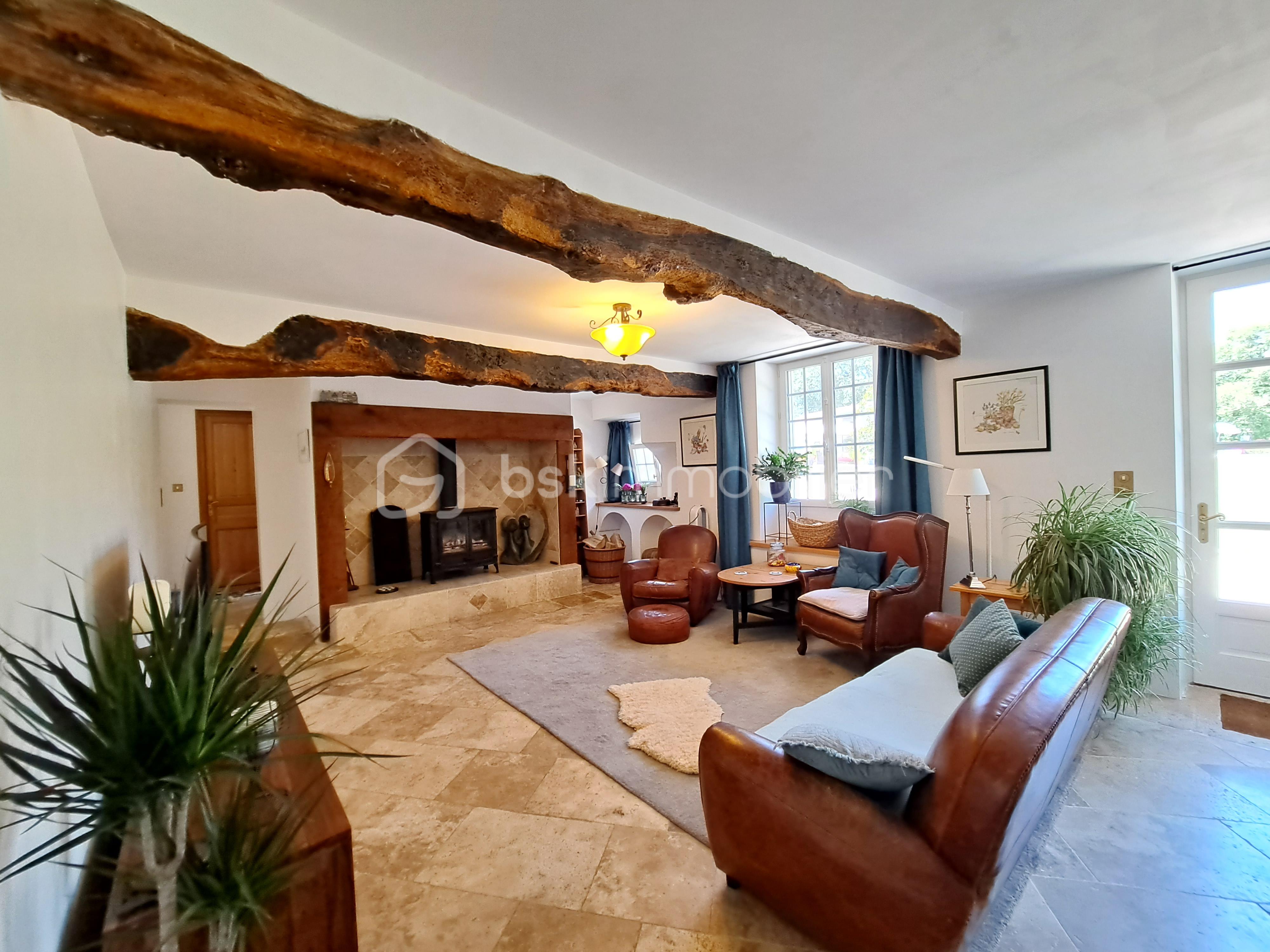 Demeure de 432 m² - cesar carvamho Belle Maison Gascony campagne foret bois luxe piscine (127).jpg