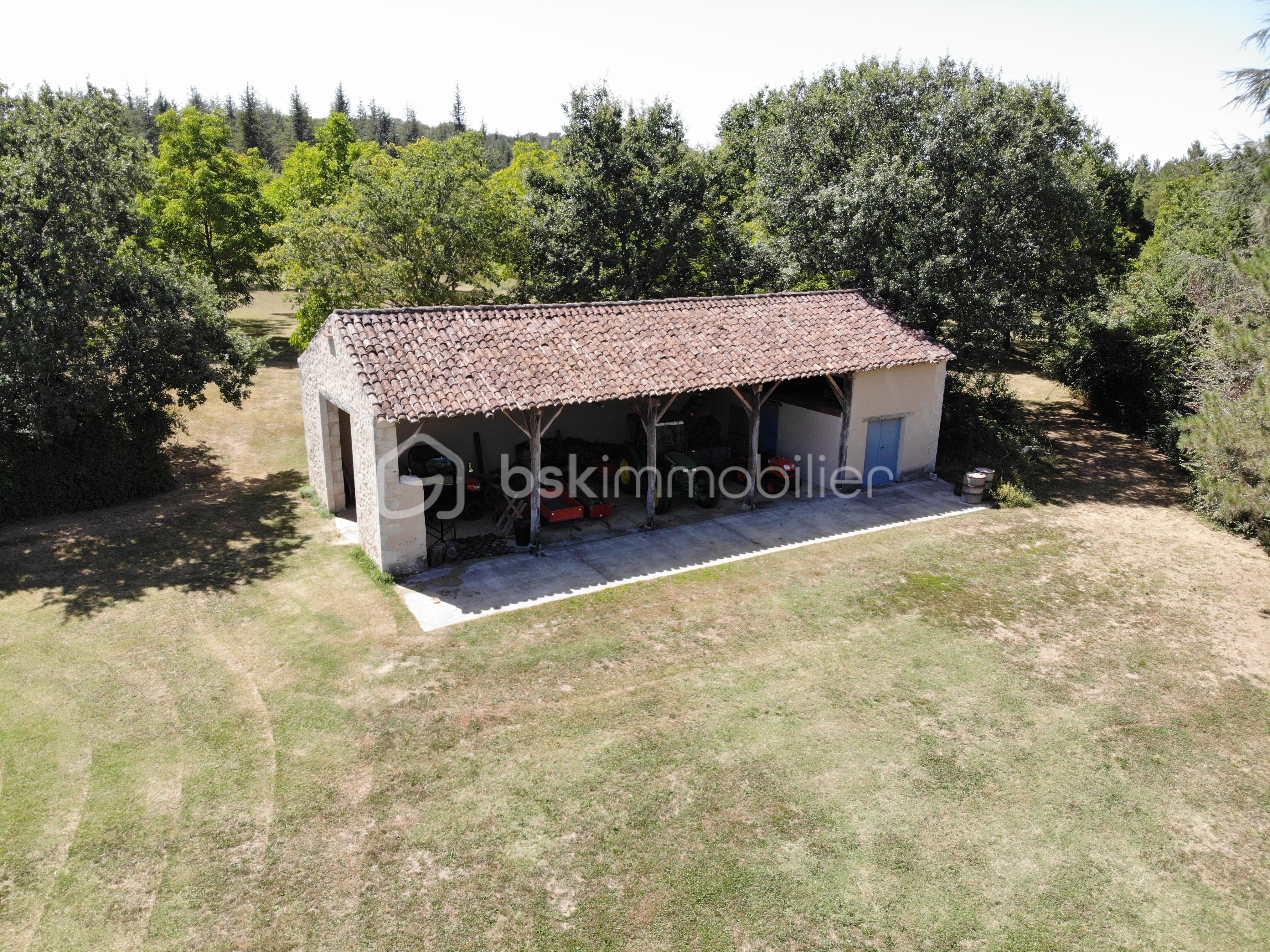 Demeure de 432 m² - Drone belle maison gascony campagne luxe (33).JPG