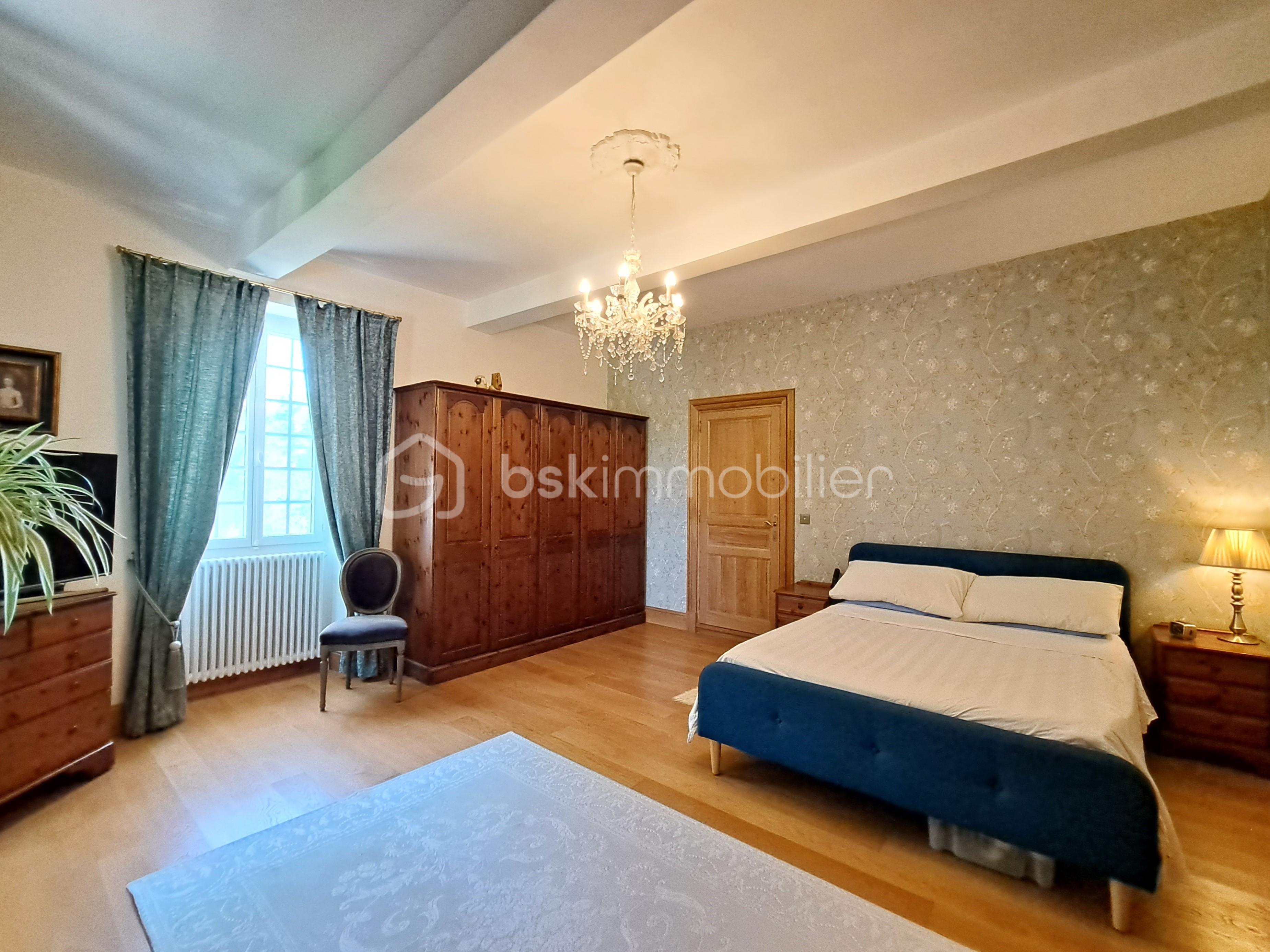 Demeure de 432 m² - cesar carvalho Belle Maison Gascony campagne foret bois luxe piscine (191).jpg