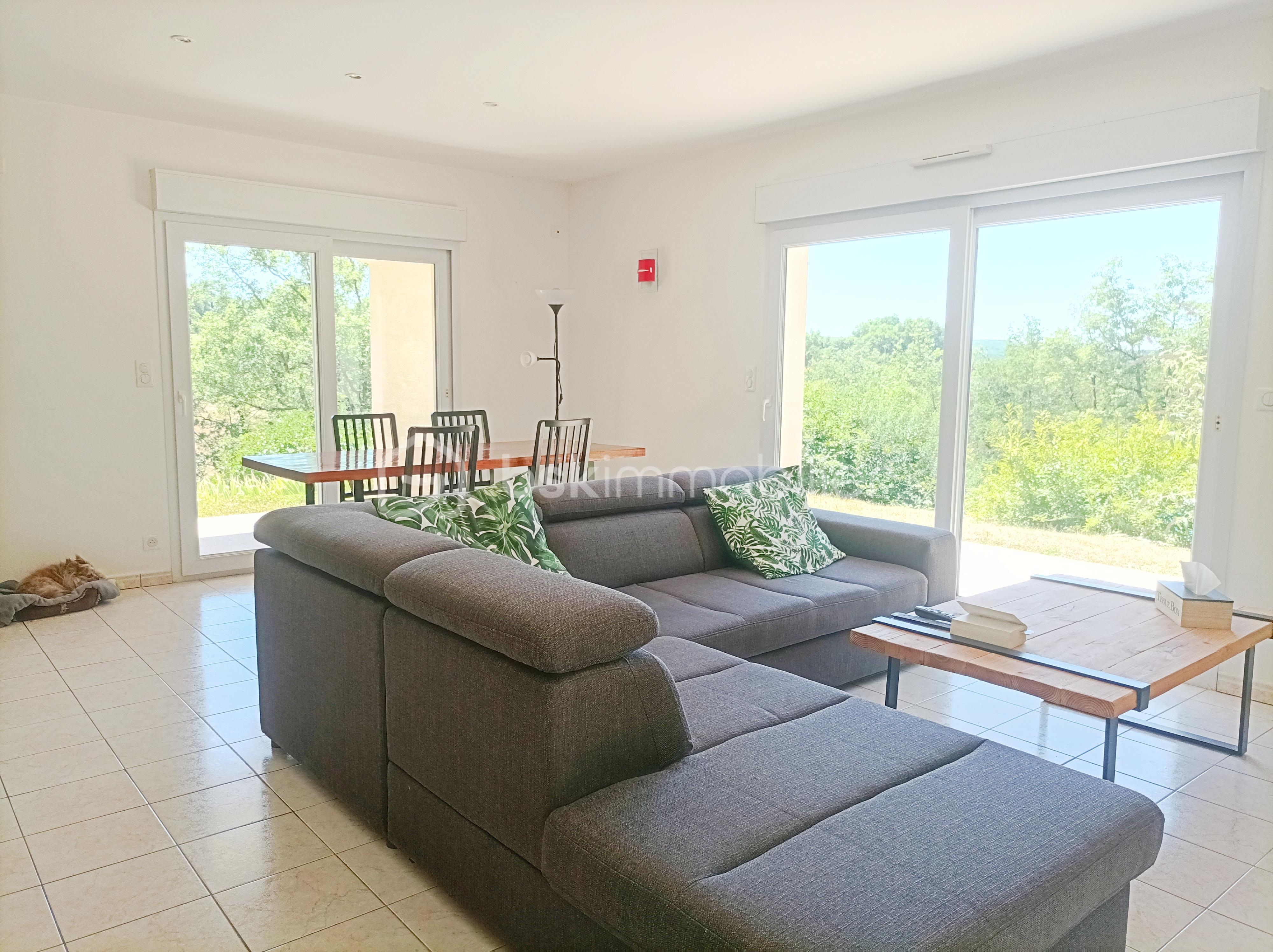 Maison de 132,35 m² - SALON1.jpg