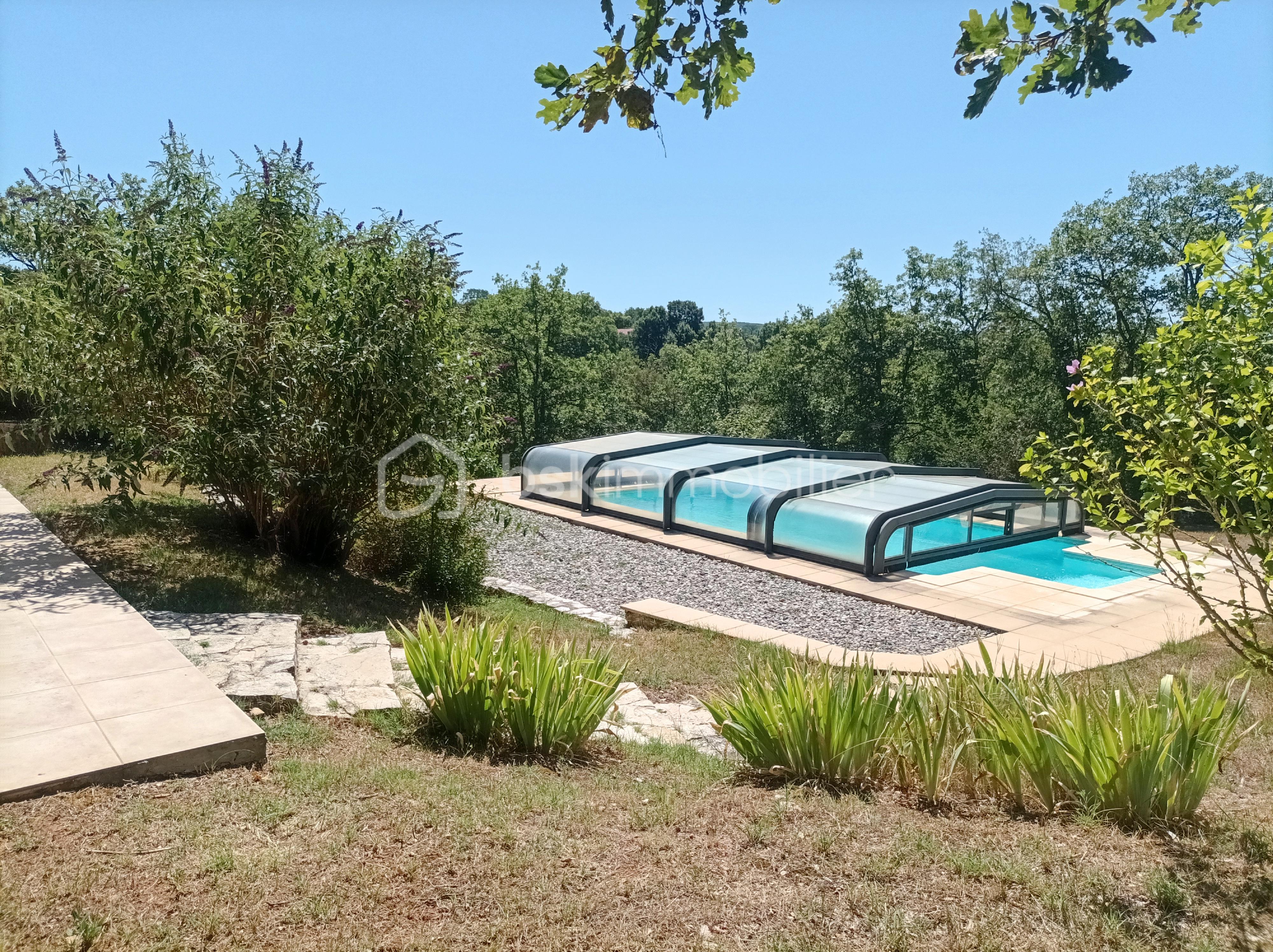 Maison de 132,35 m² - PISCINE1.jpg