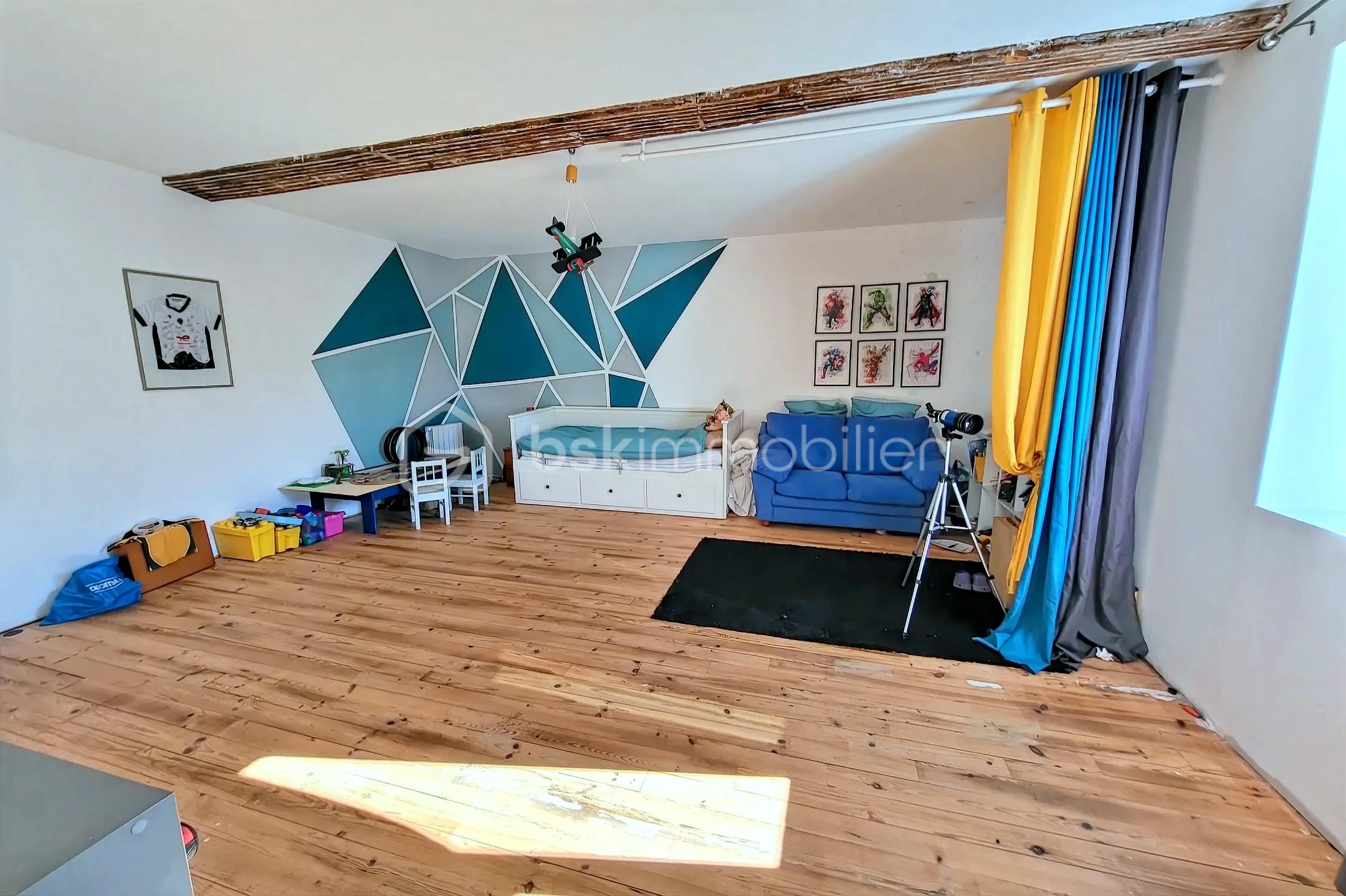 Corps de ferme de 250 m² - hoqi-b17aa607d04b45f1afd141623b6e4f56.jpg