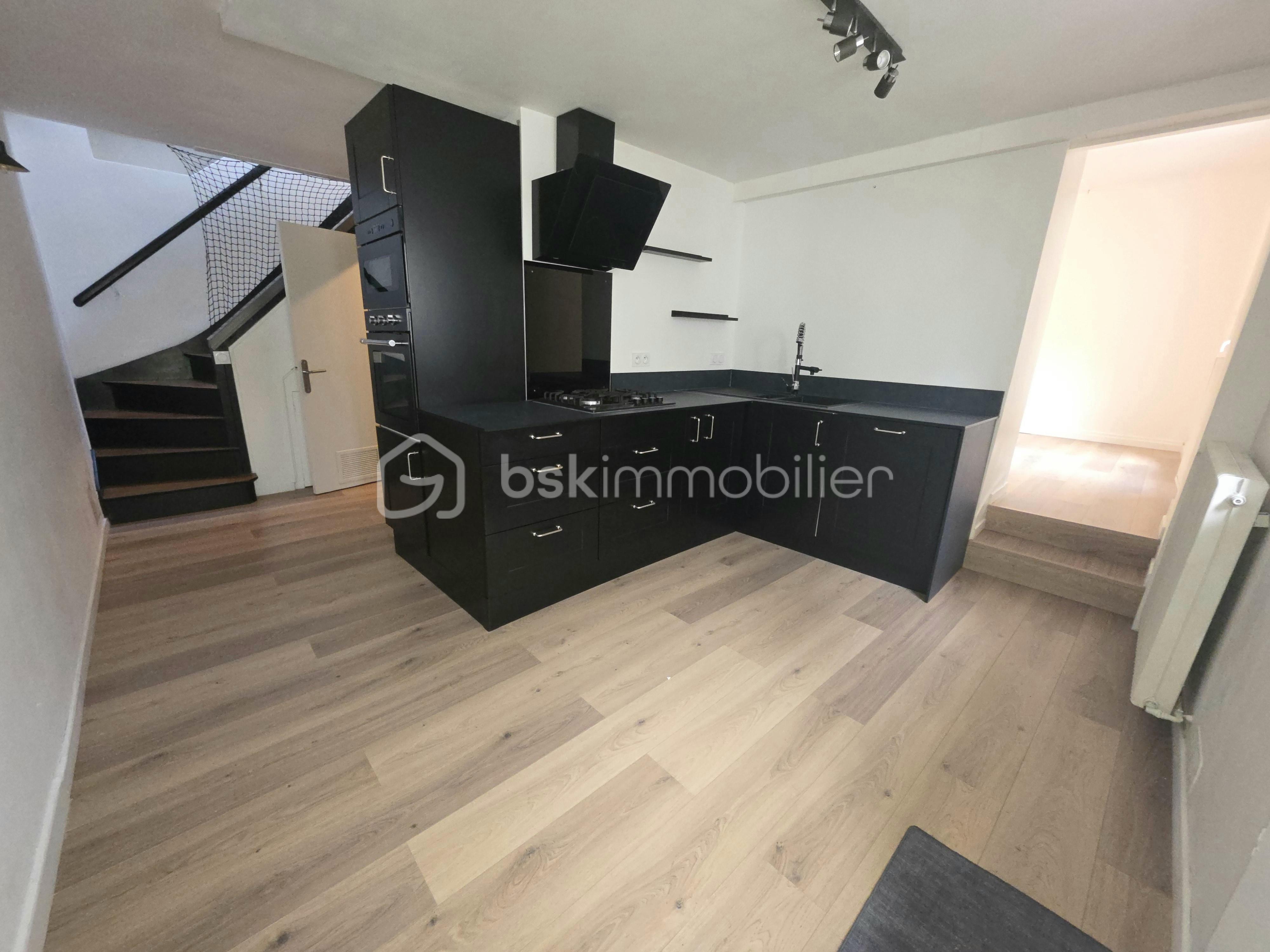 Maison de ville de 71,50 m² - CUISIIII.jpg