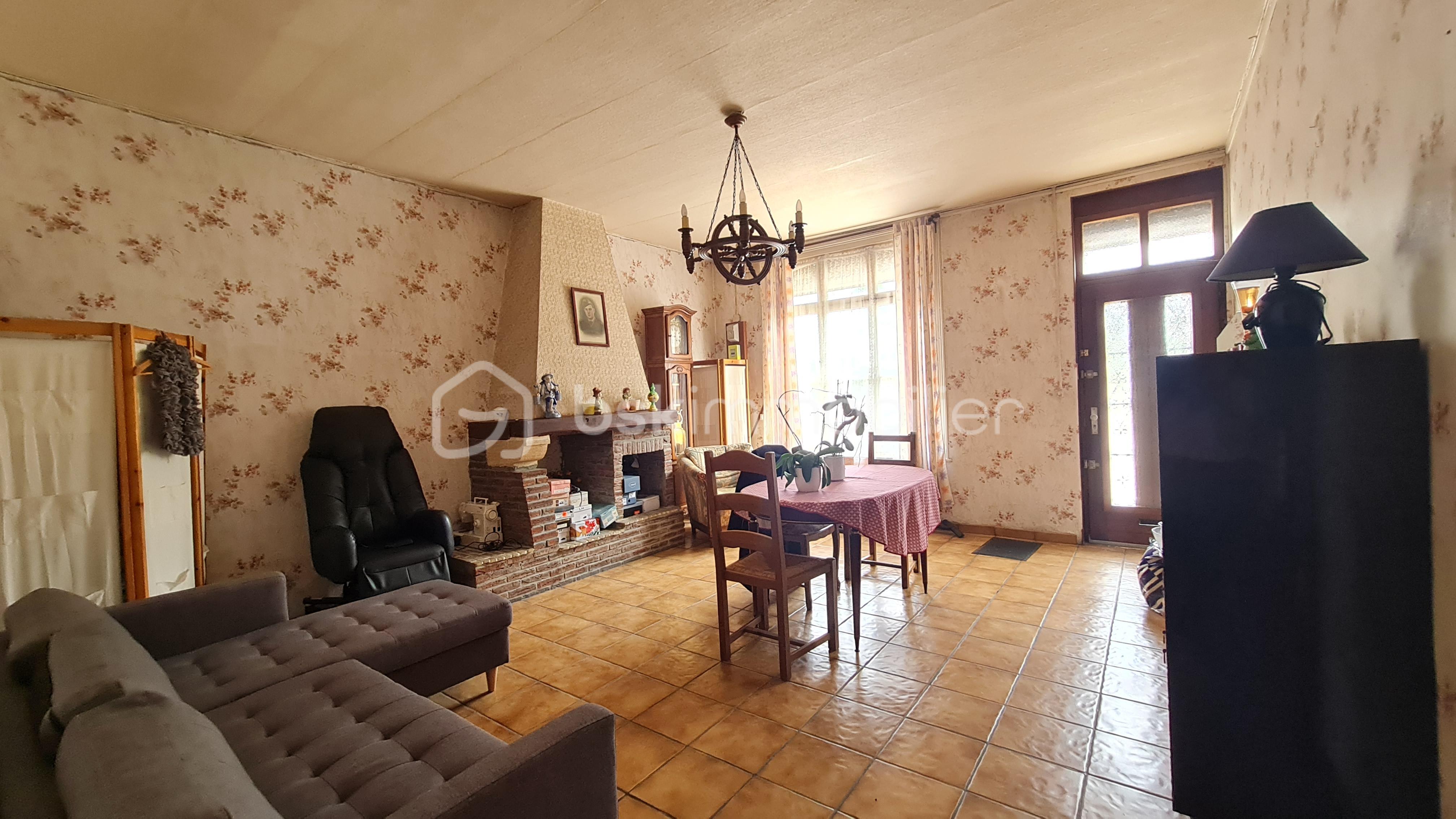 Maison ancienne de 117 m² - salle à manger.jpg