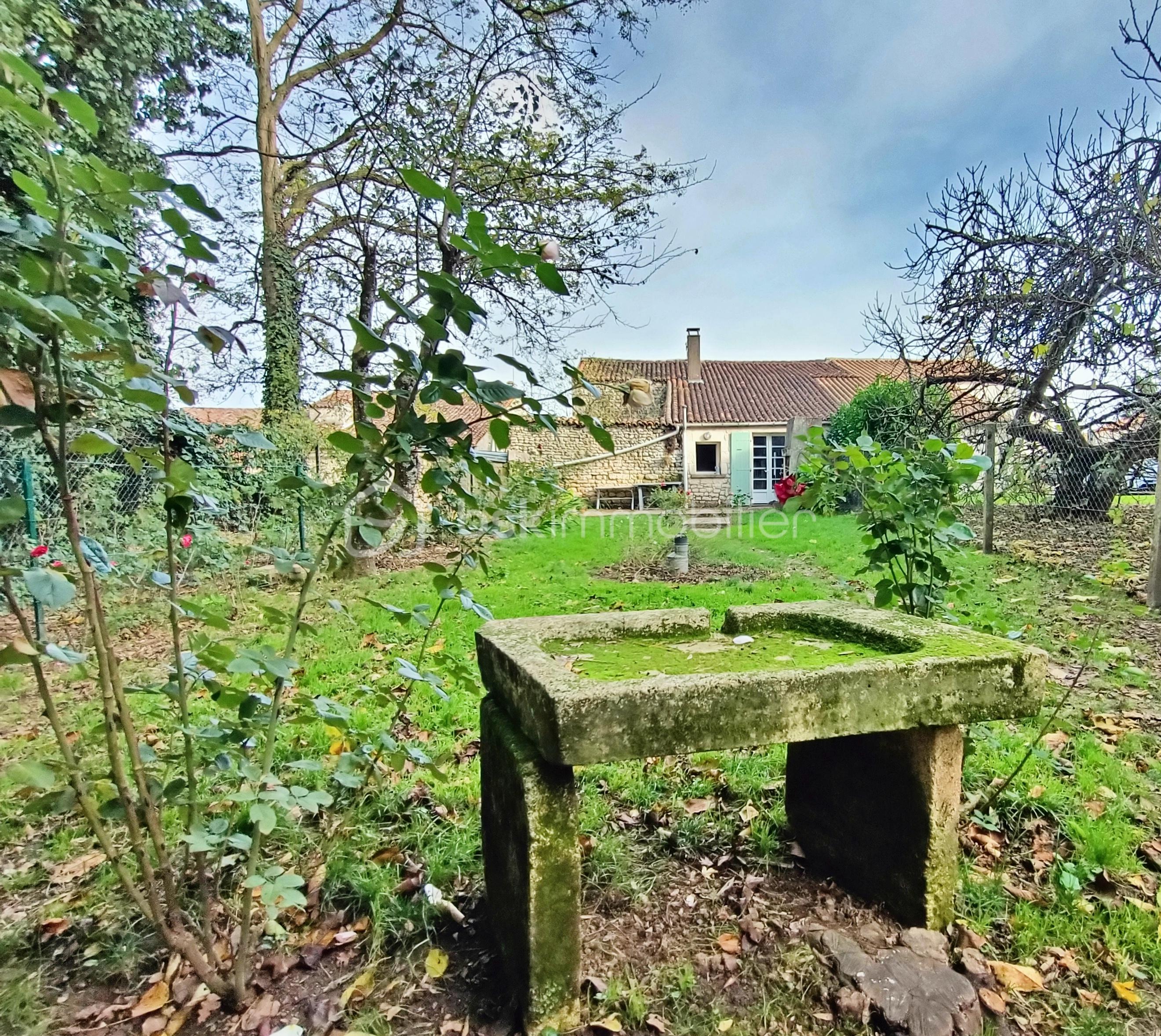 Maison charentaise de 77 m² - Jardin 3.jpg