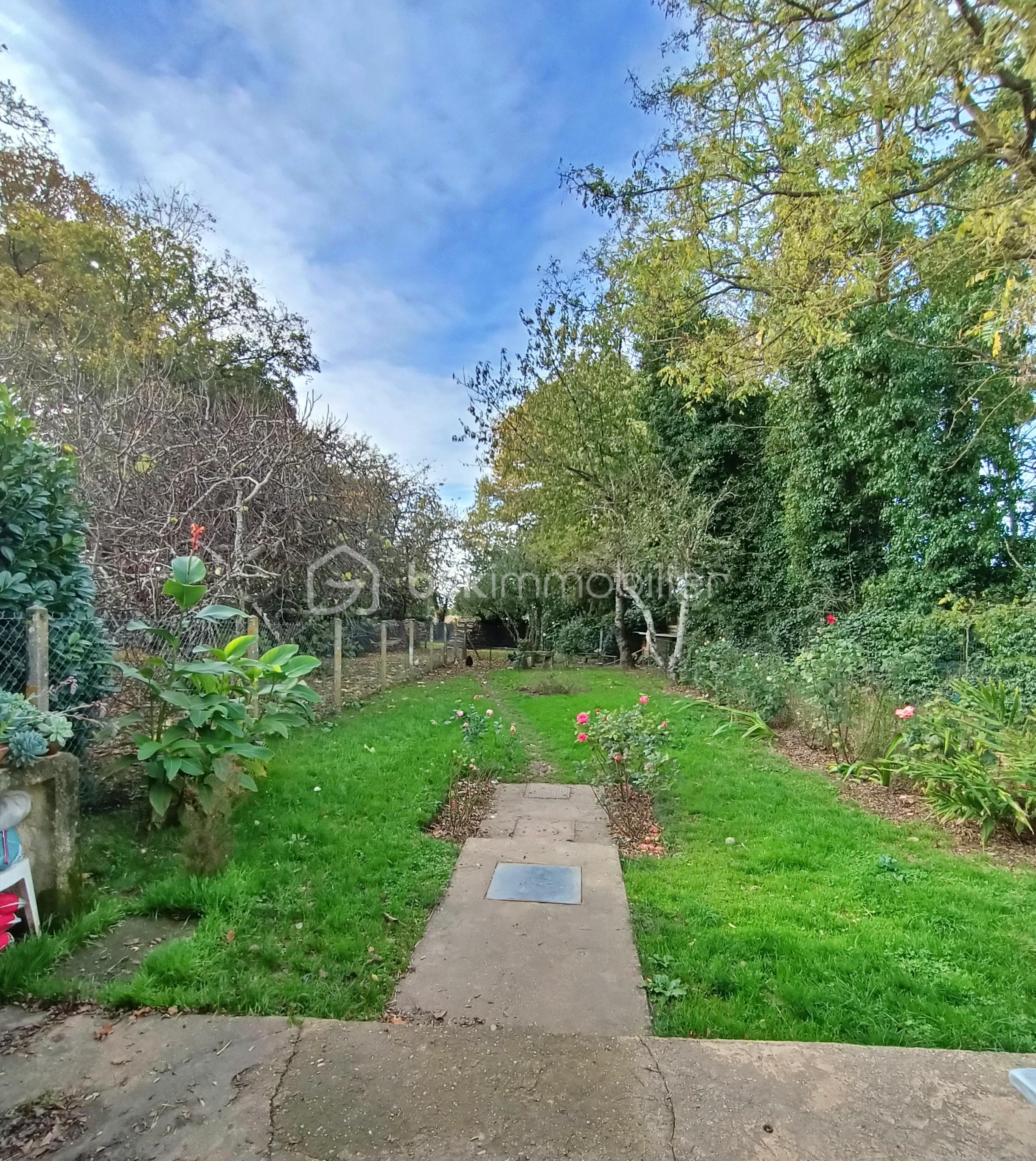 Maison charentaise de 77 m² - Jardin.jpg