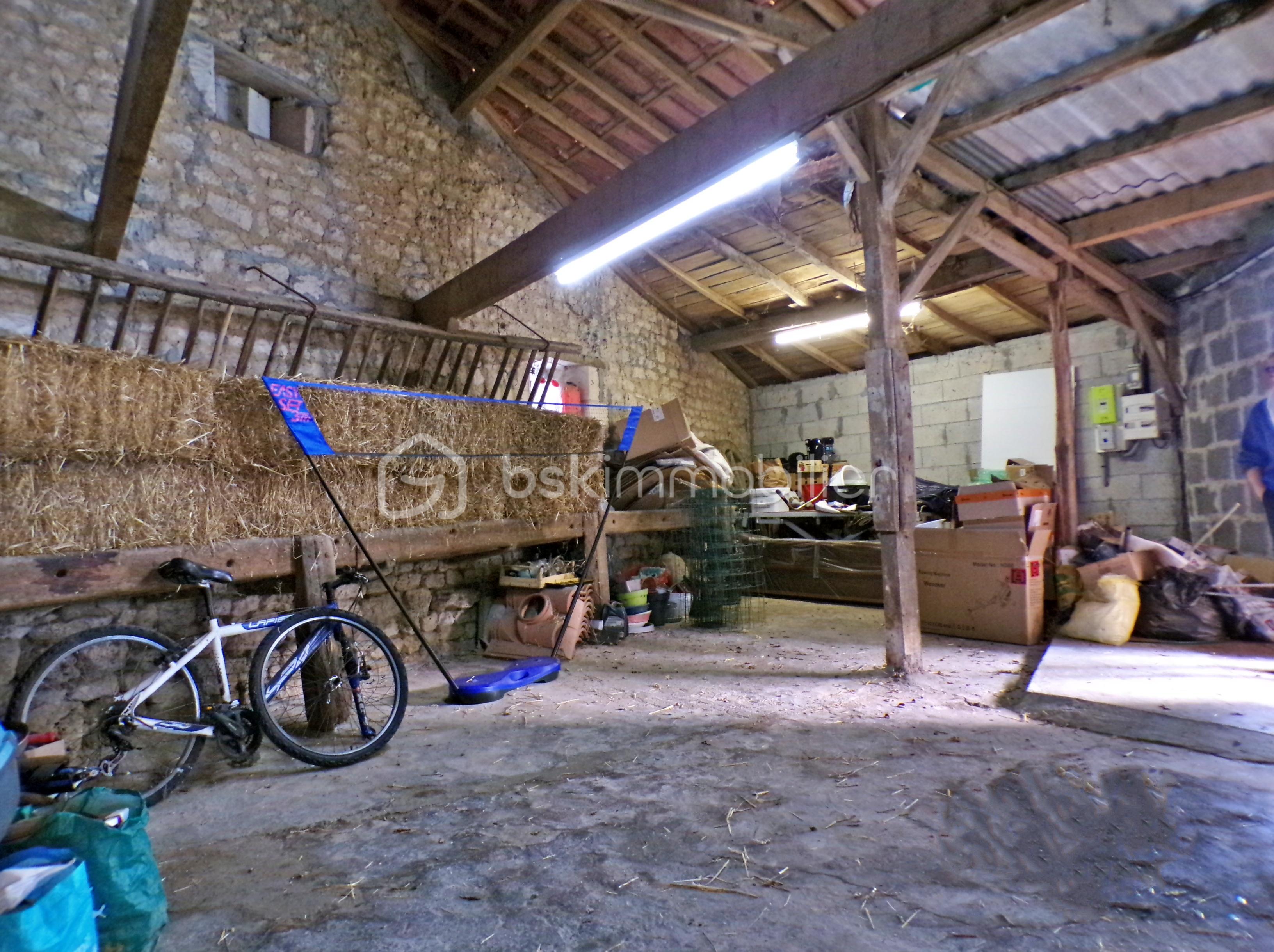 Maison charentaise de 77 m² - Dépendance app.JPG