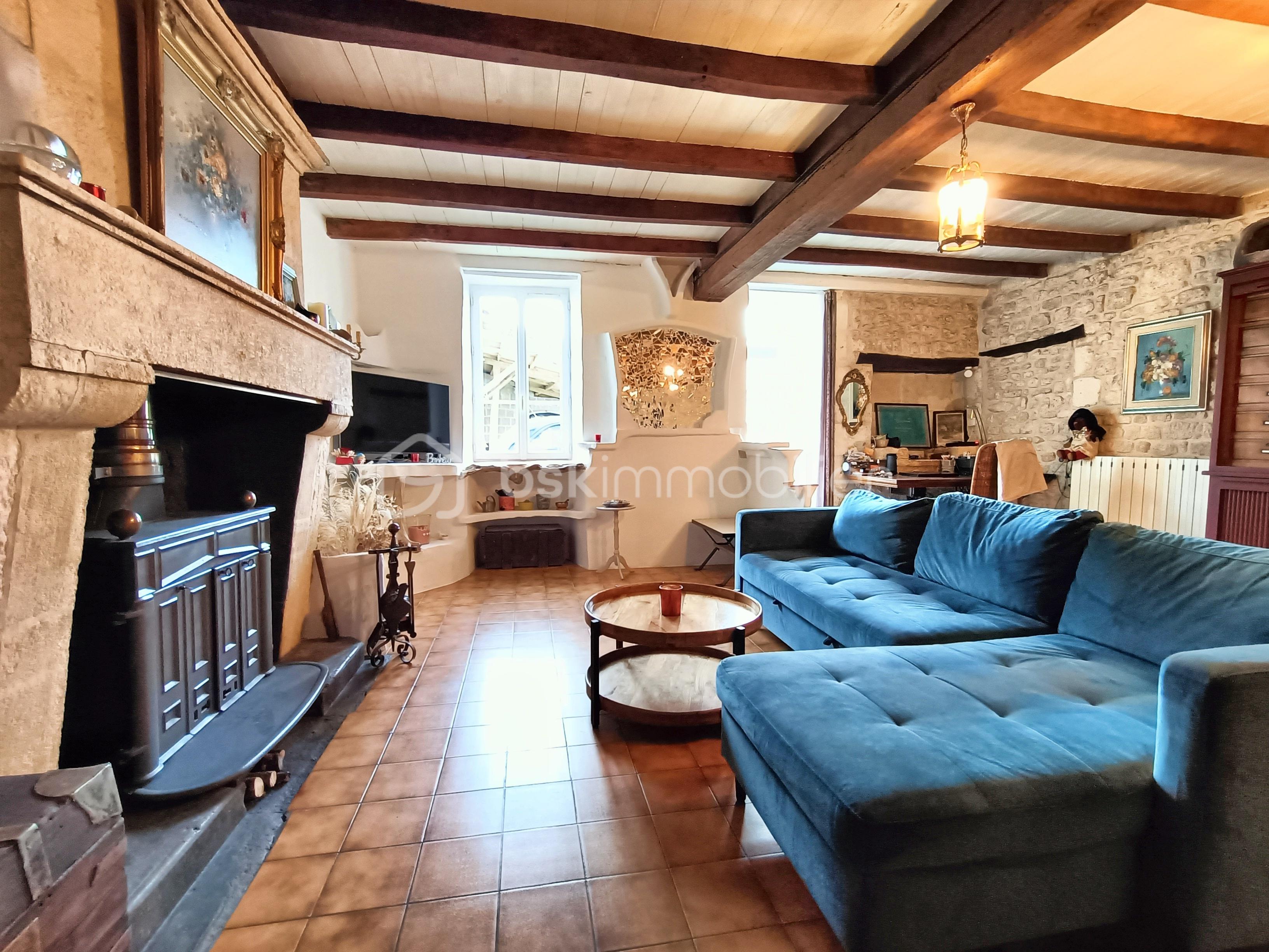 Maison charentaise de 77 m² - Salon 3.jpg