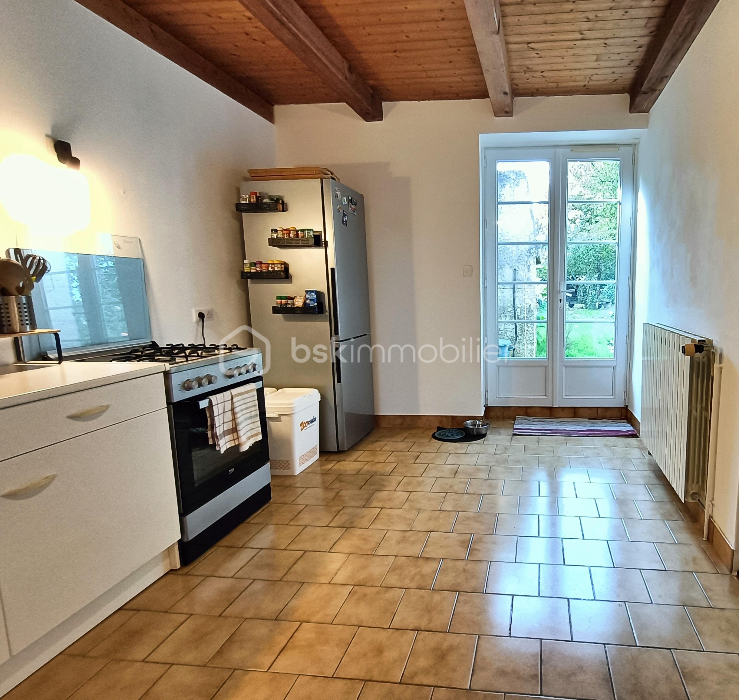 Maison charentaise de 77 m² - Cuisine 3.jpg