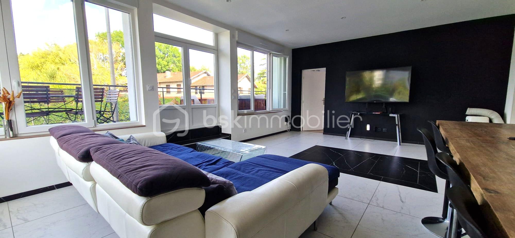 Appartement de 105 m² - VUE TV.jpg
