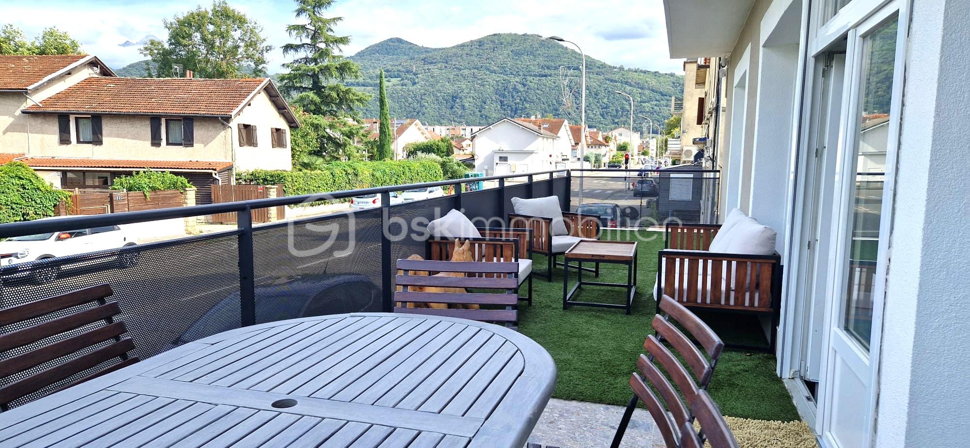 Appartement de 105 m² - TERRASSE VUE.jpg