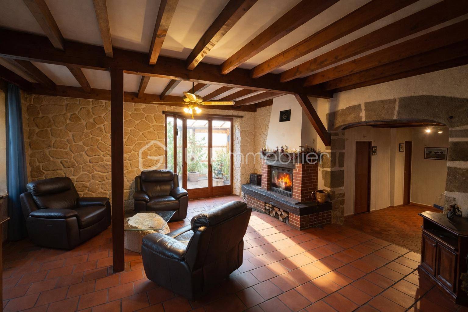 Maison de 162 m² - 8ED08405-8A3D-4868-B51B-76C08B12B3DA.png