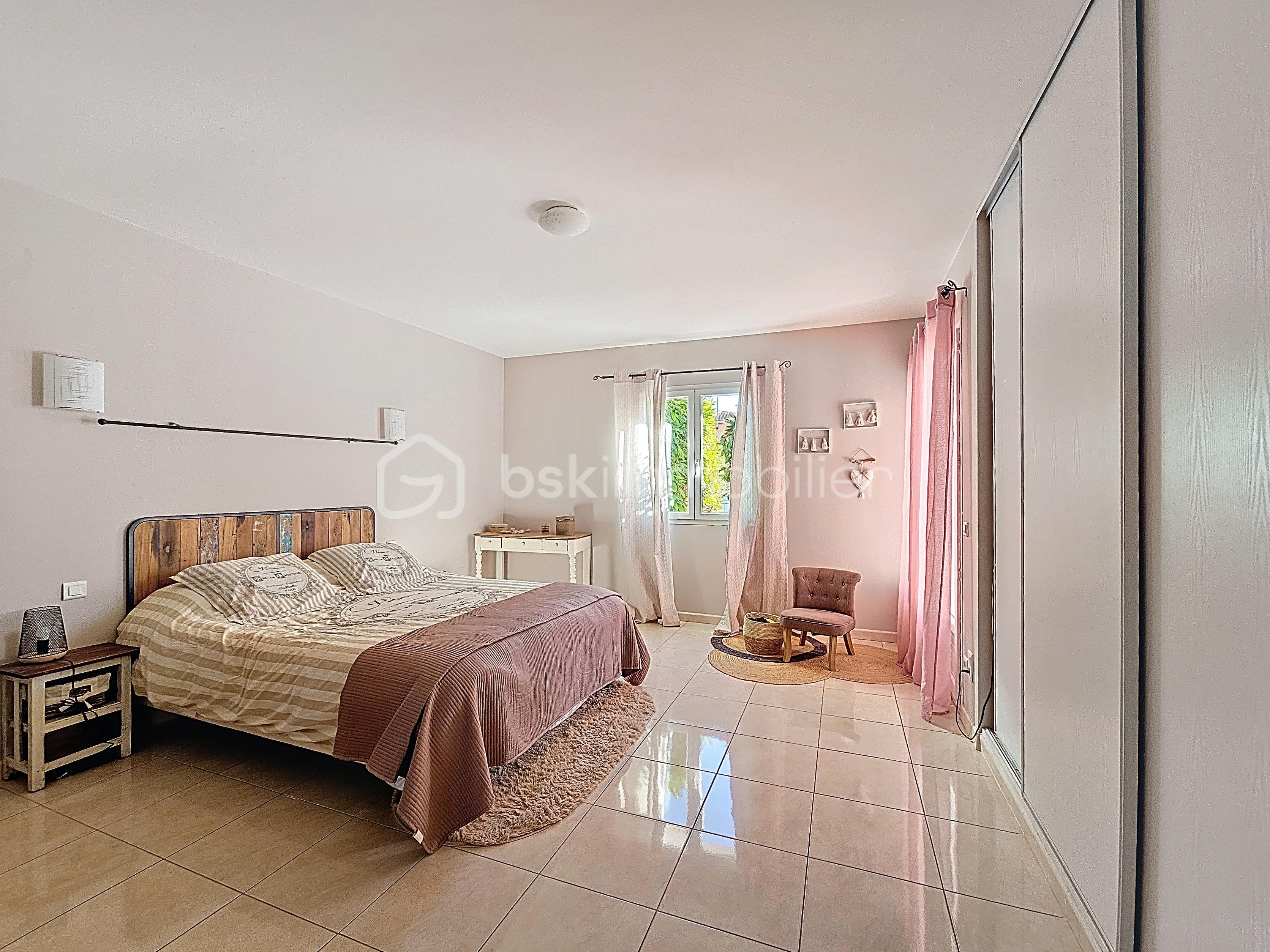 Maison traditionnelle de 154,95 m² - maldonado_00011.jpg