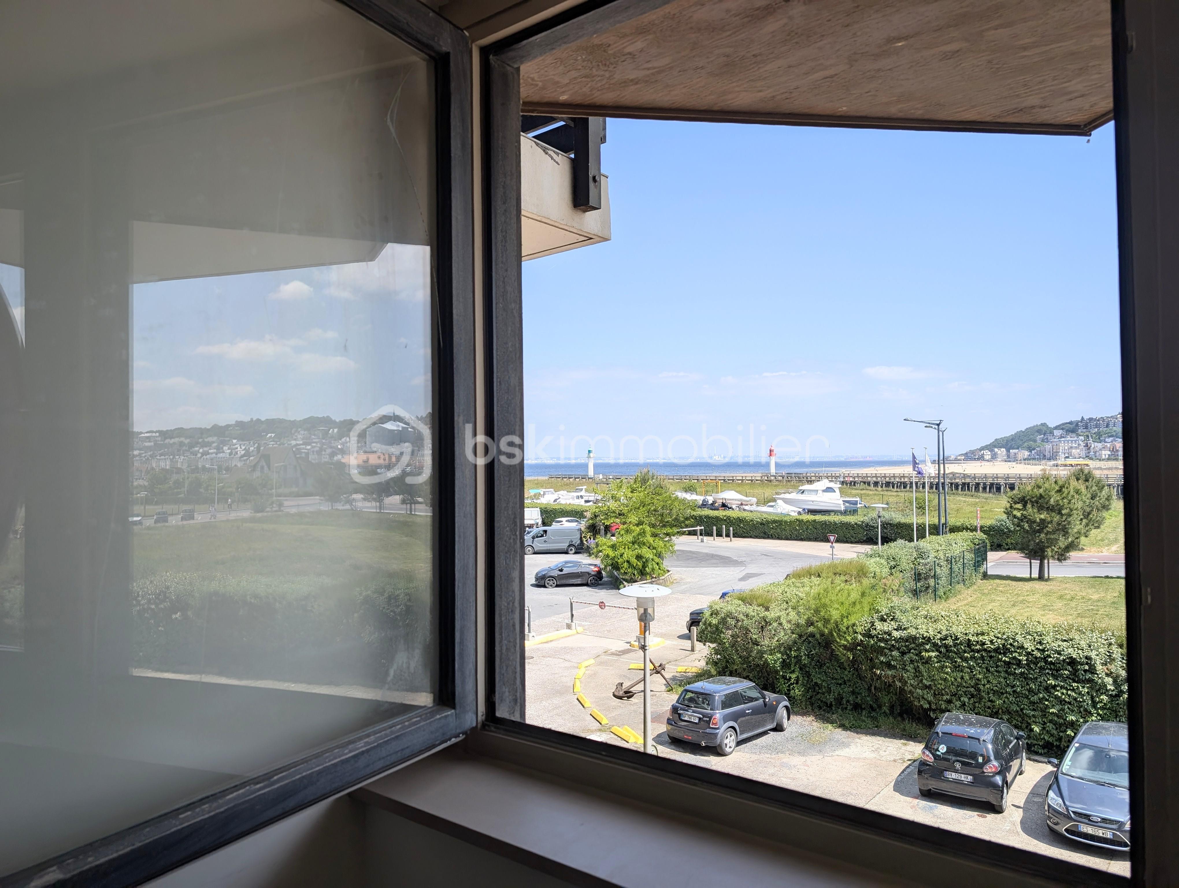 Bureau de 117 m² - PXL_20250519_104349968~2.jpg