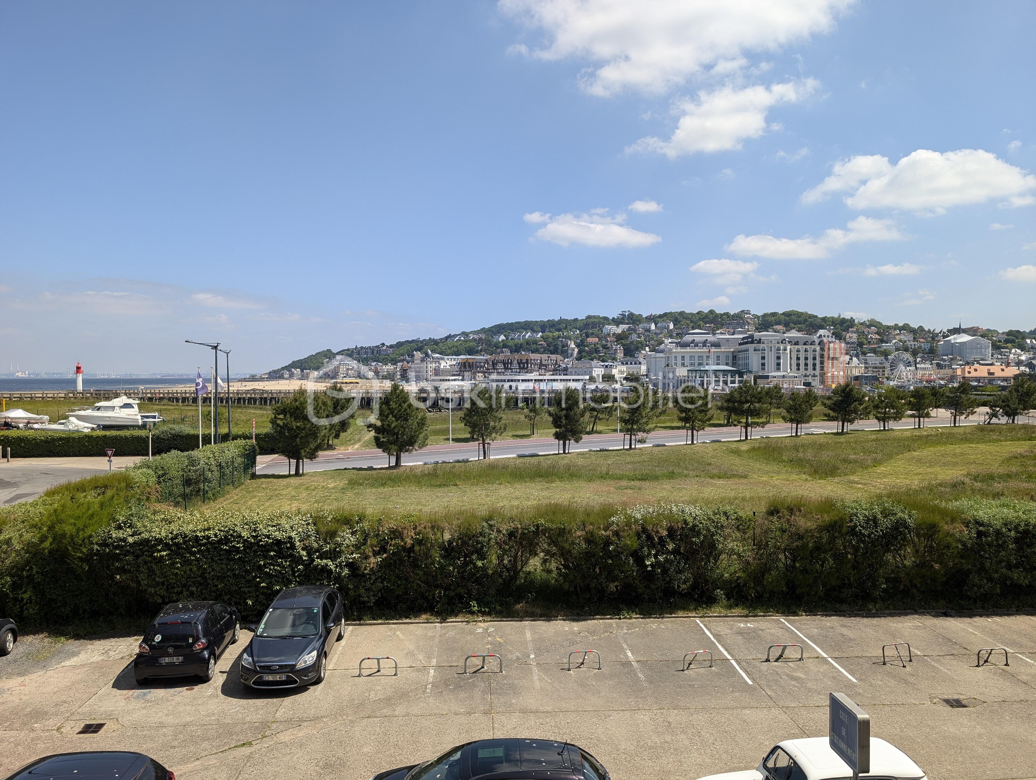 Bureau de 117 m² - PXL_20250519_104313298.jpg