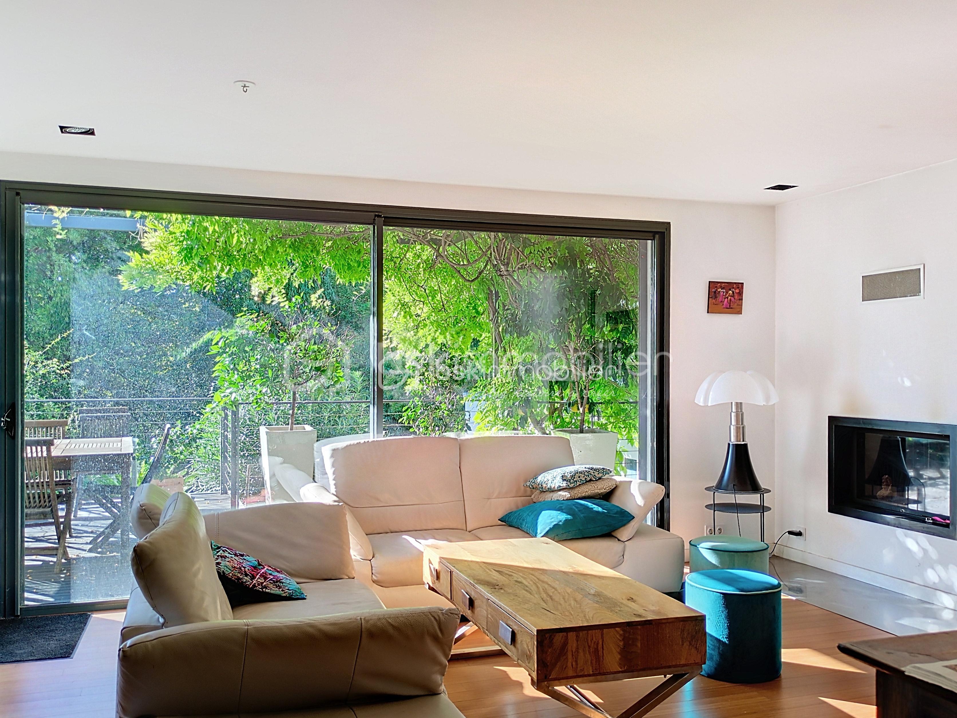 Maison de 140 m² - salon terrasse .jpg