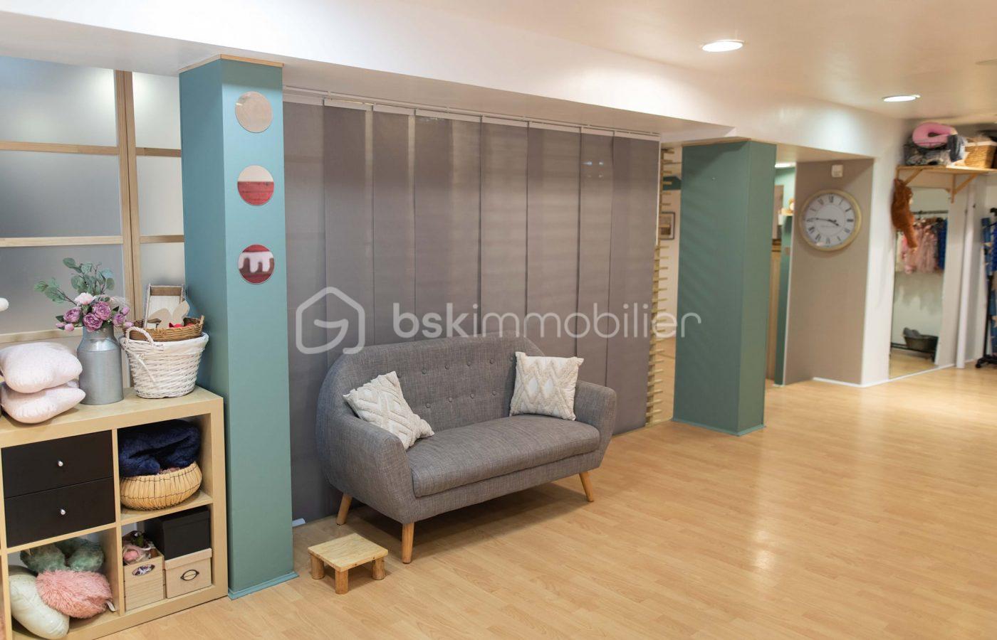 Local d activites de 134,96 m² - IMG_4753.PNG