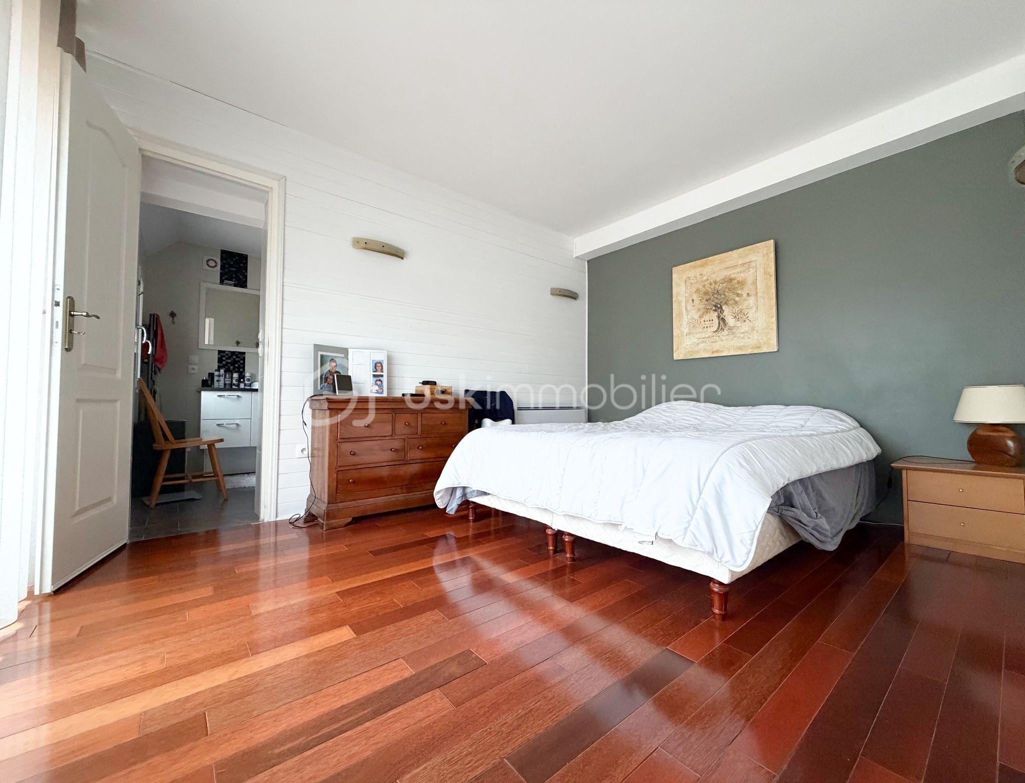 PHOTO-2025-12-19-16-39-01 12.jpg