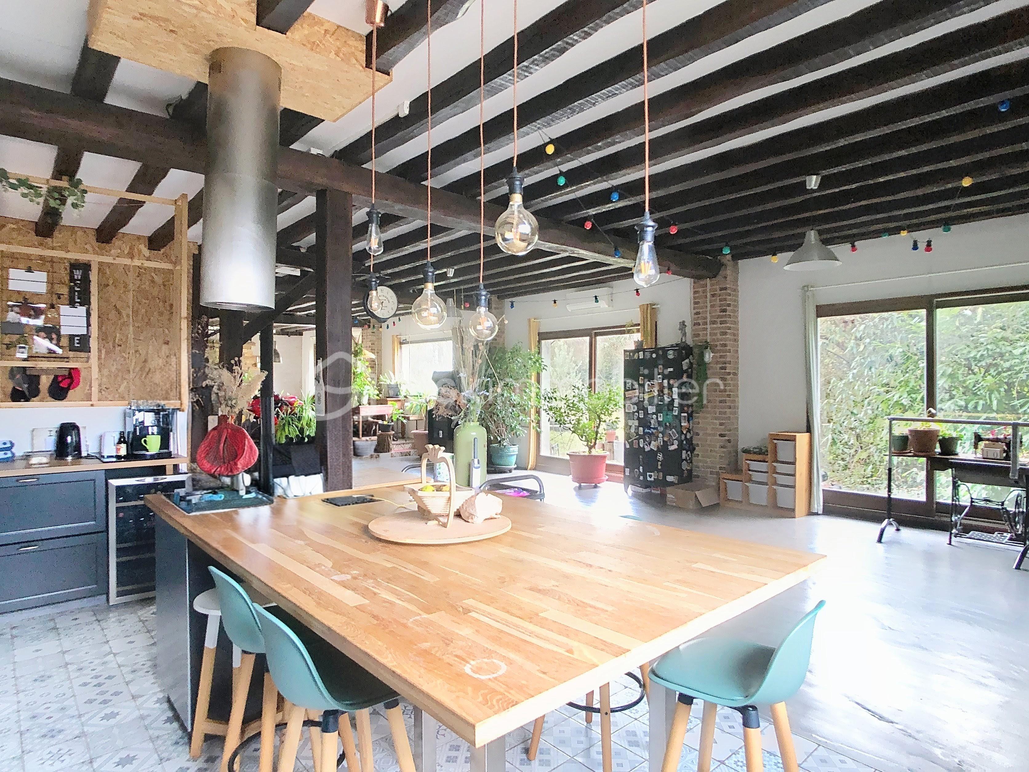 Maison en pierre de 250 m² - mr-doury_00002~2 (1).jpg