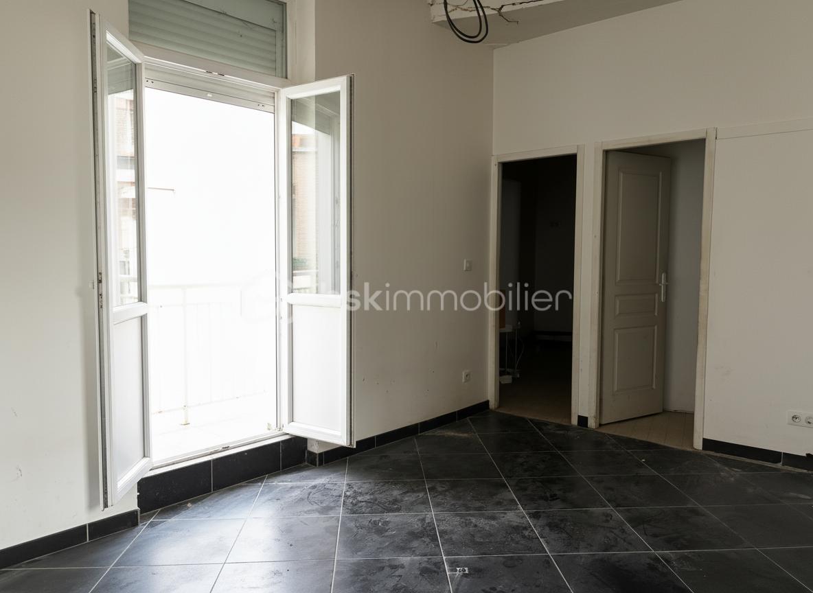 Local commercial de 220 m² - ouverture séjour.jpg