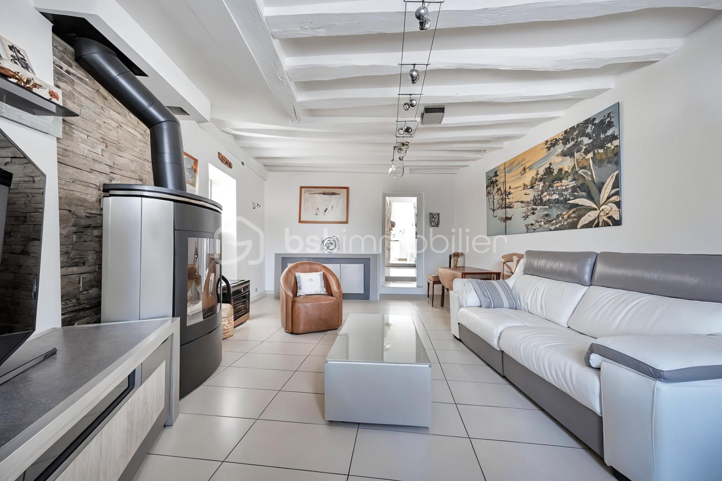 Maison de village de 105 m² - 62ed8d7d7d67c80-1.jpg