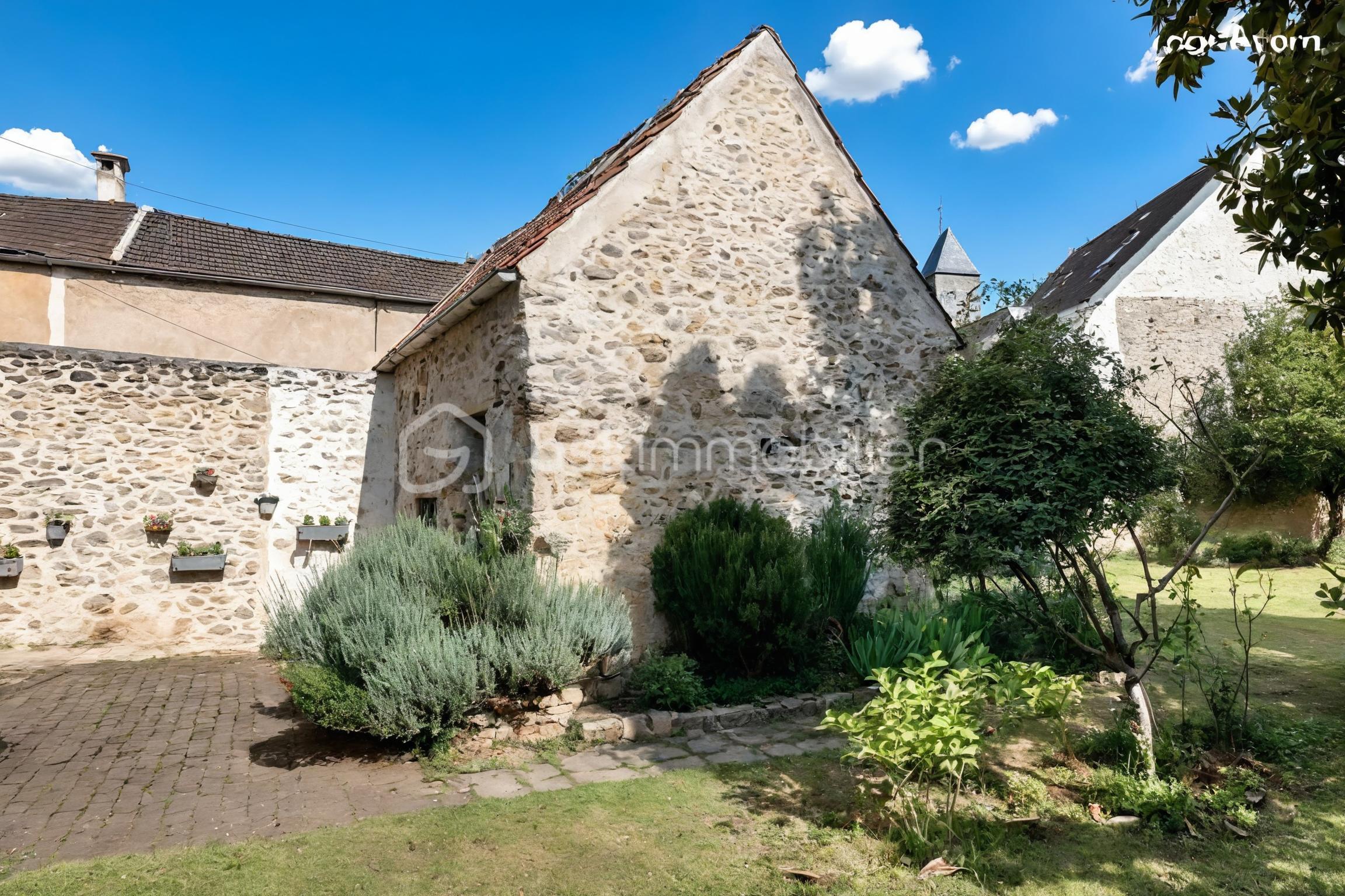 Maison de village de 105 m² - 7c34288c75ad8b2-1.jpg