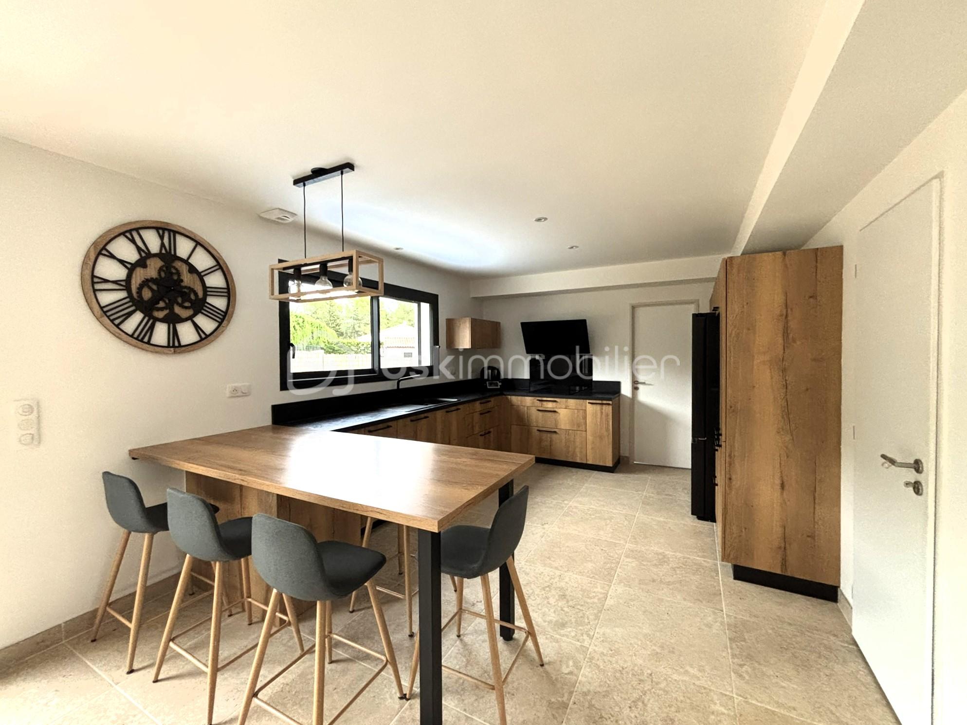 Maison contemporaine de 155 m² - 4 cuisine.JPEG