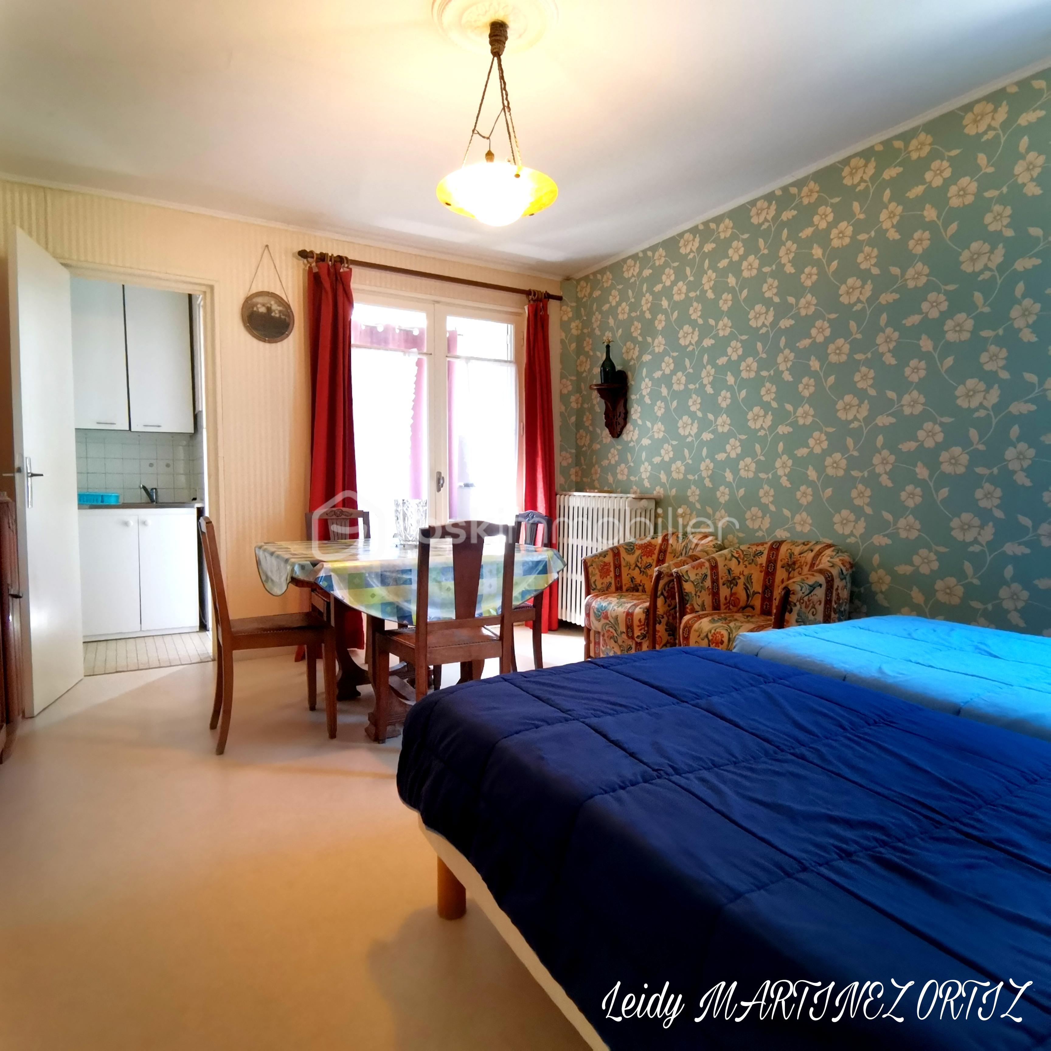 Immeuble de 330 m² - Picsart_25-12-17_23-44-50-267.jpg