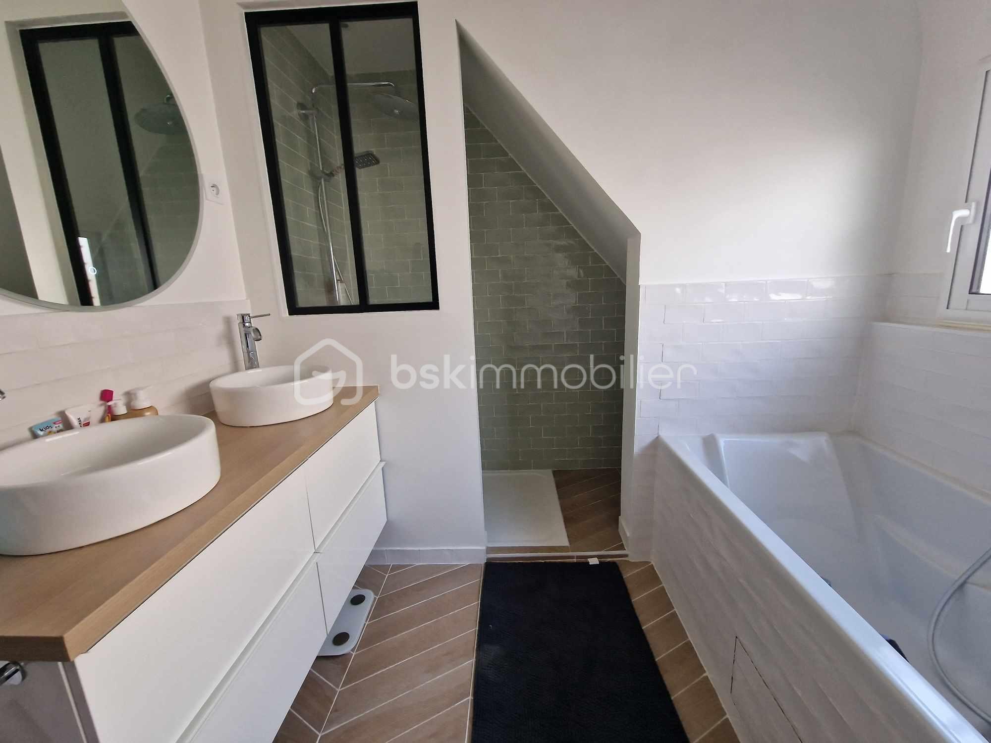 Maison de 123 m² - 489459267_1355506965693212_4993758001313009532_n.jpg