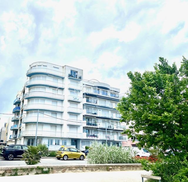 Appartement de 30 m² - IMMEUBLE .jpg