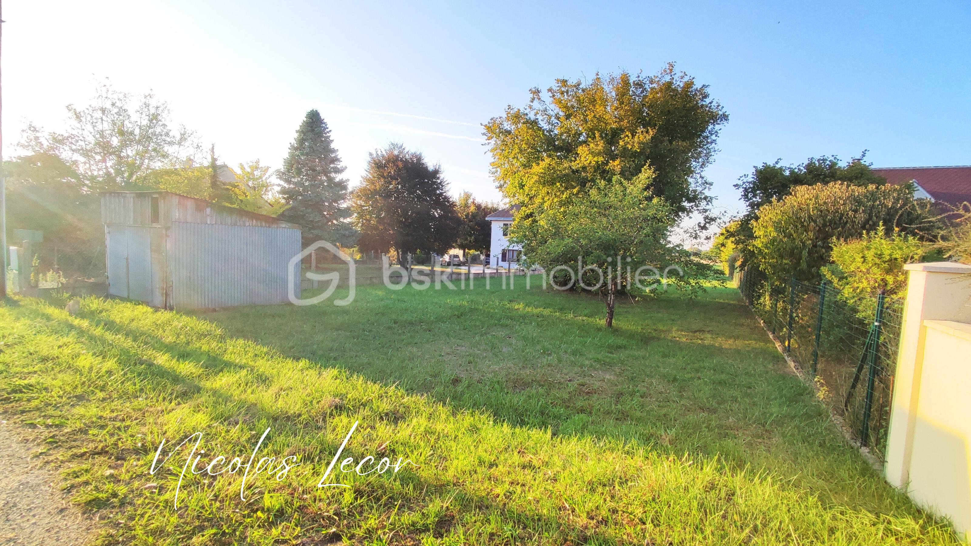 Terrain de 2 111 m² - Nicolas Lecor (4).png