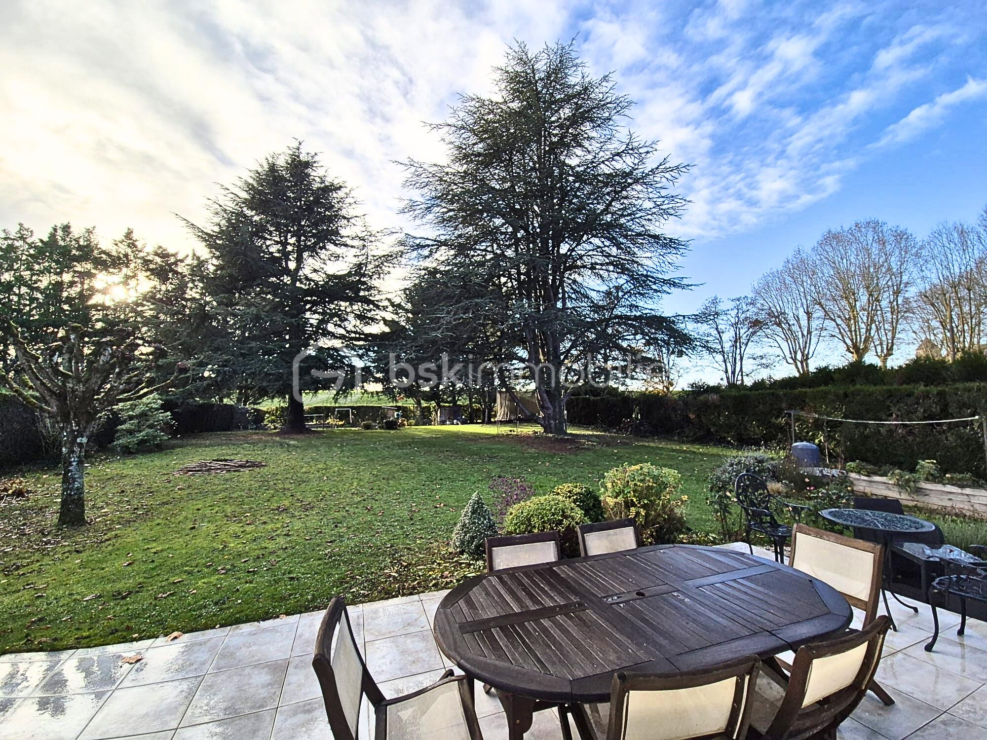 Maison de 136 m² - jardin.png