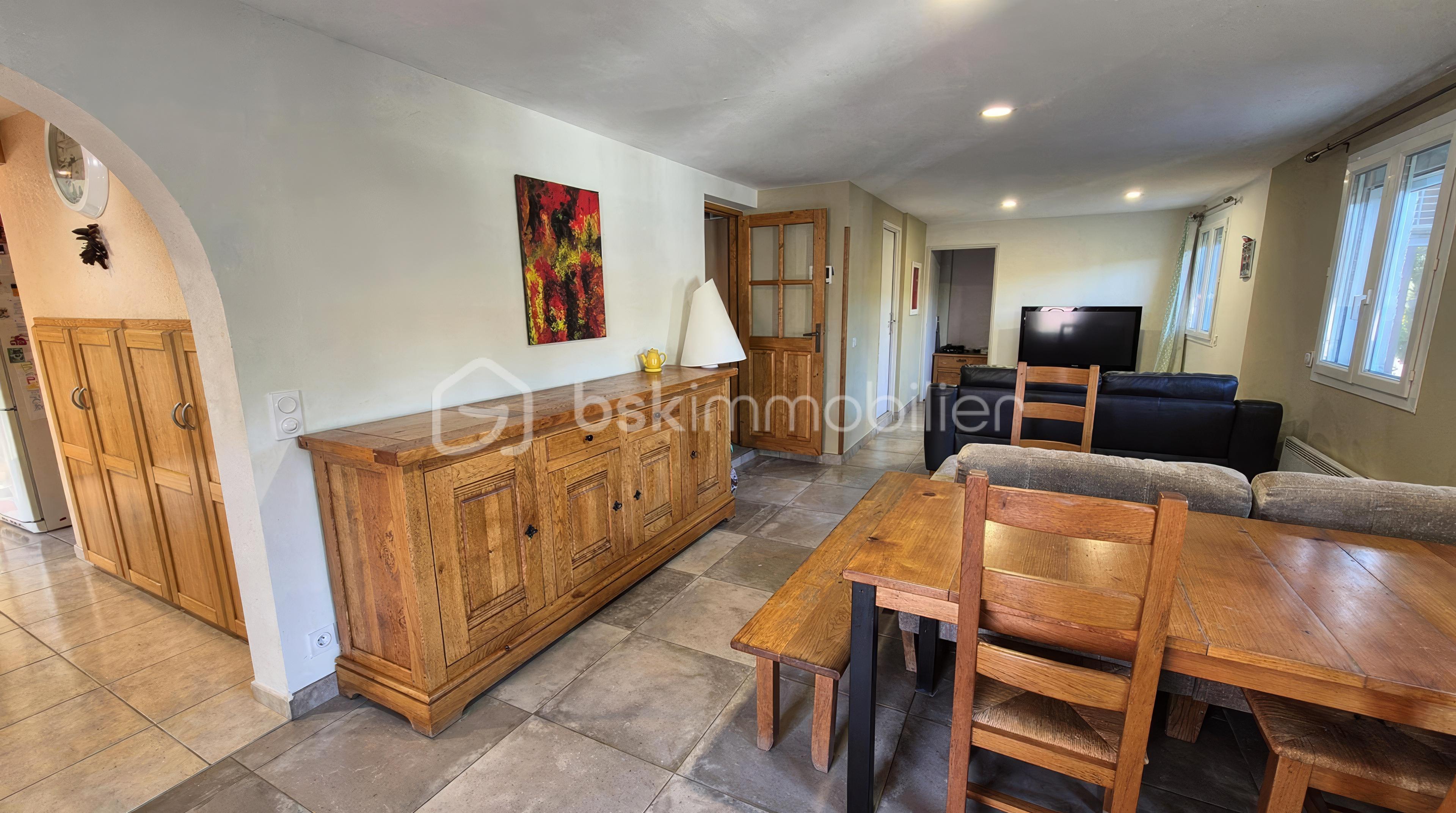 BOREL_livingroom-dinningroom_71cd285c.jpg