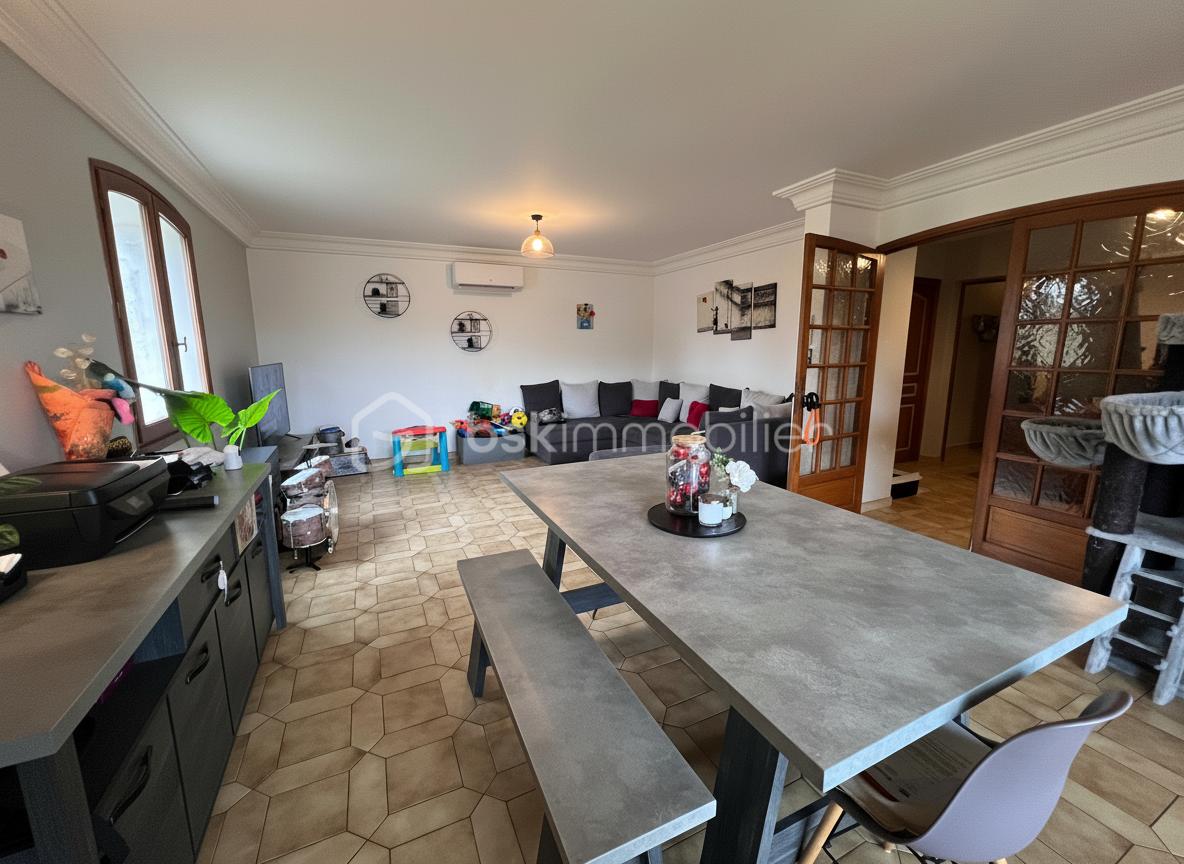 Maison de 157 m² - generated_2026-02-08T14_08_02.171.jpg