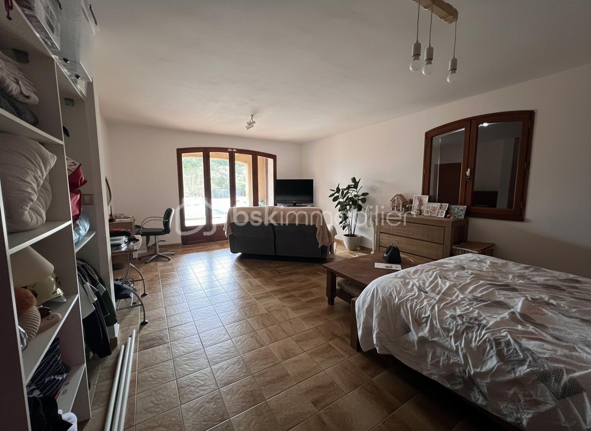 Maison de 157 m² - generated_2026-02-08T14_12_07.714.jpg