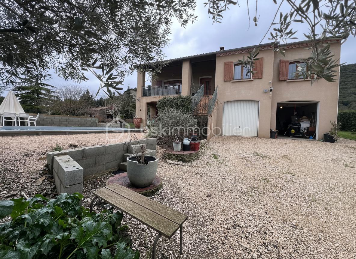 Maison de 157 m² - generated_2026-02-08T14_16_40.322.jpg