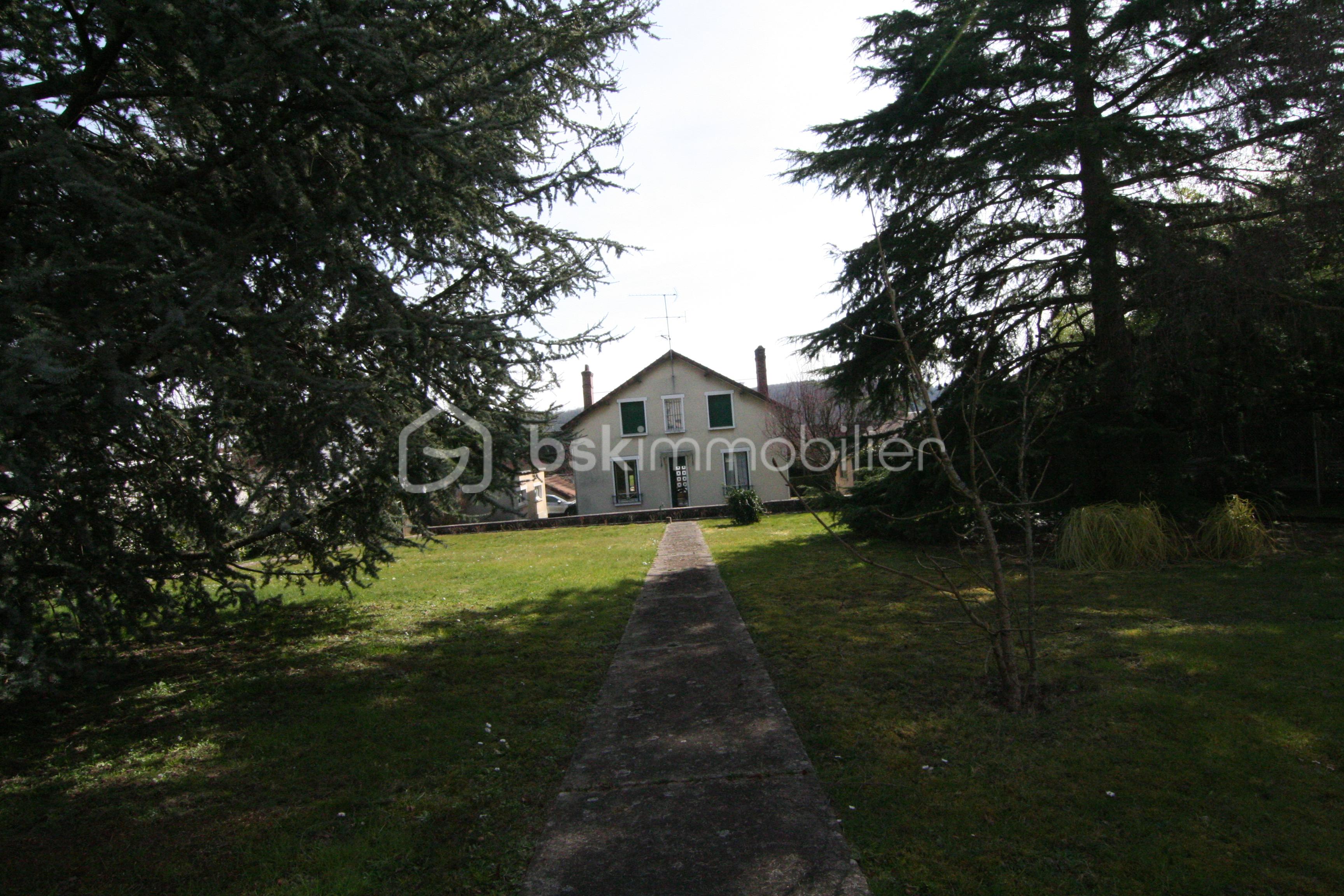 Maison ancienne de 123 m² - Jardin arrière 1.JPG