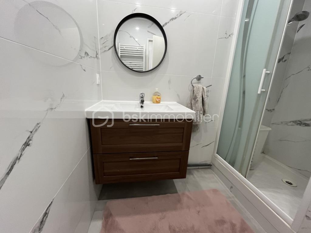 Appartement de 65 m² - cP4tgFjMRgmOBLylF9fUBw_thumb_2a77.jpg