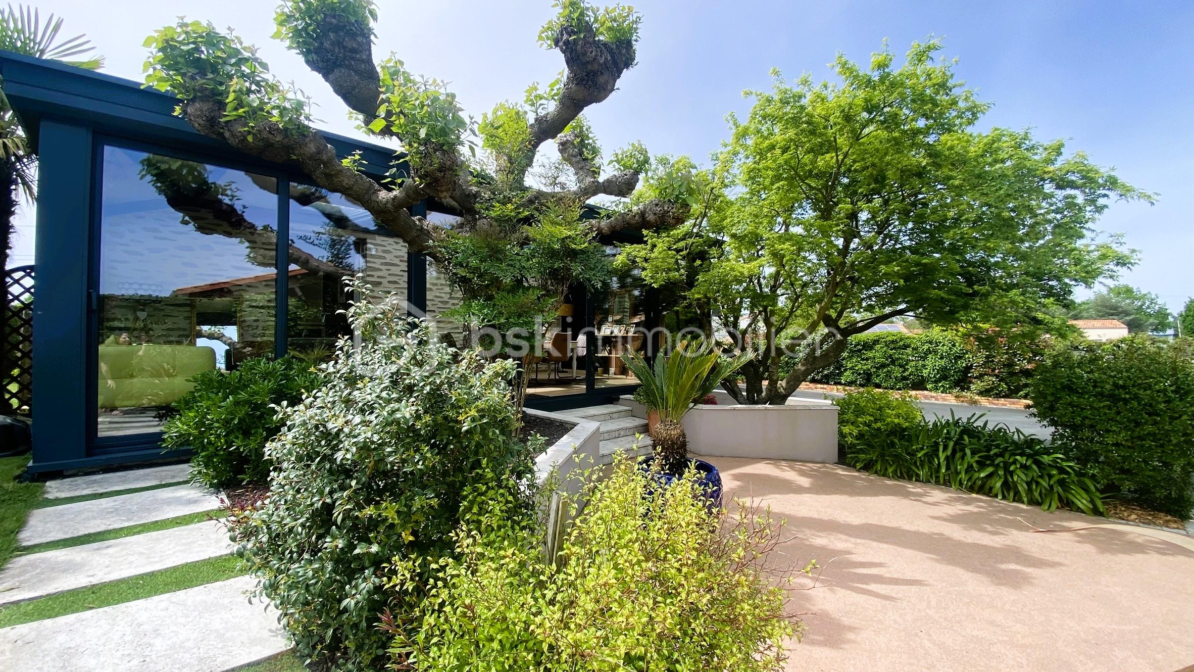Maison traditionnelle de 145 m² - 1.JPEG