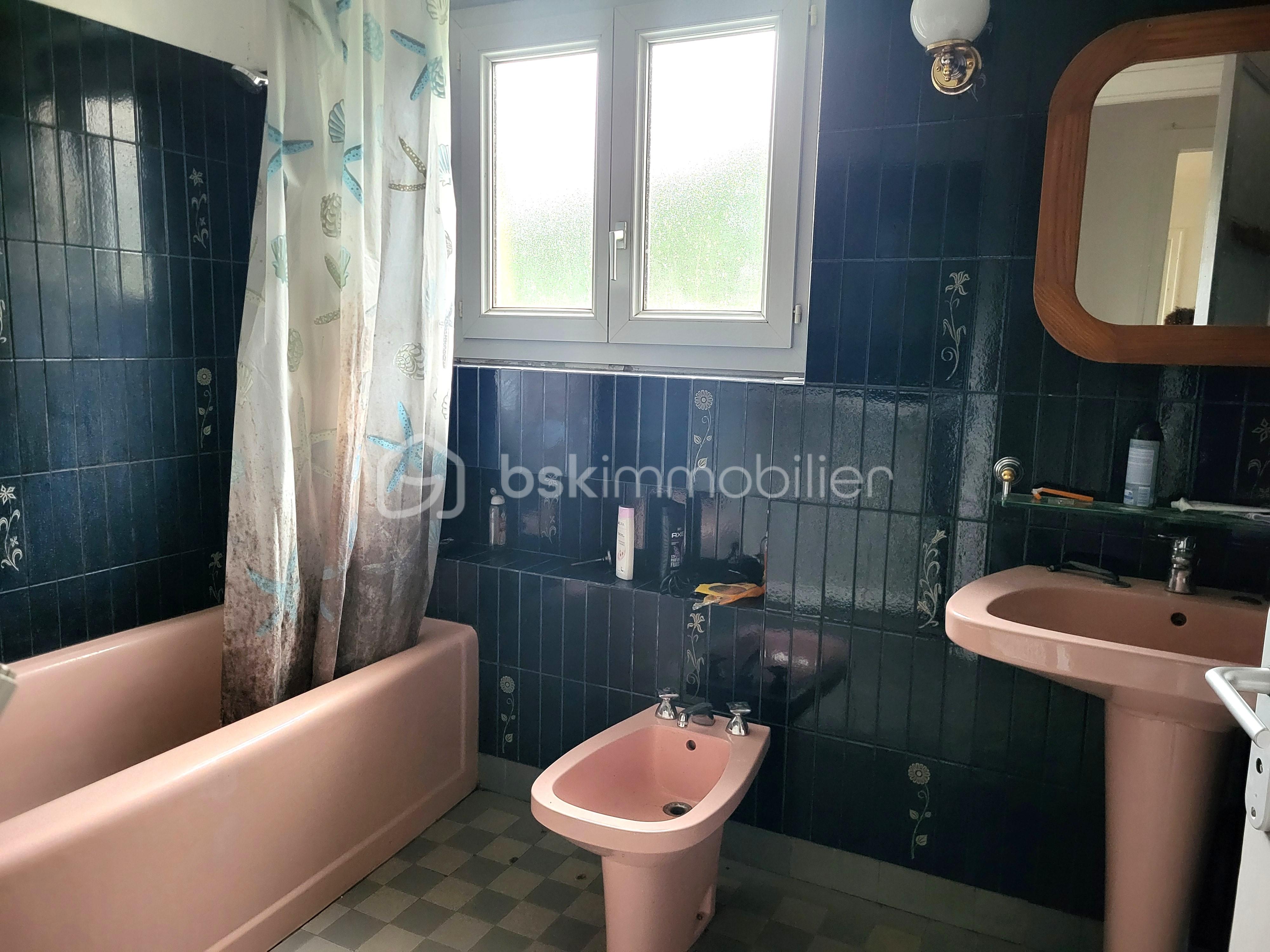 salle de bain du bas.jpg