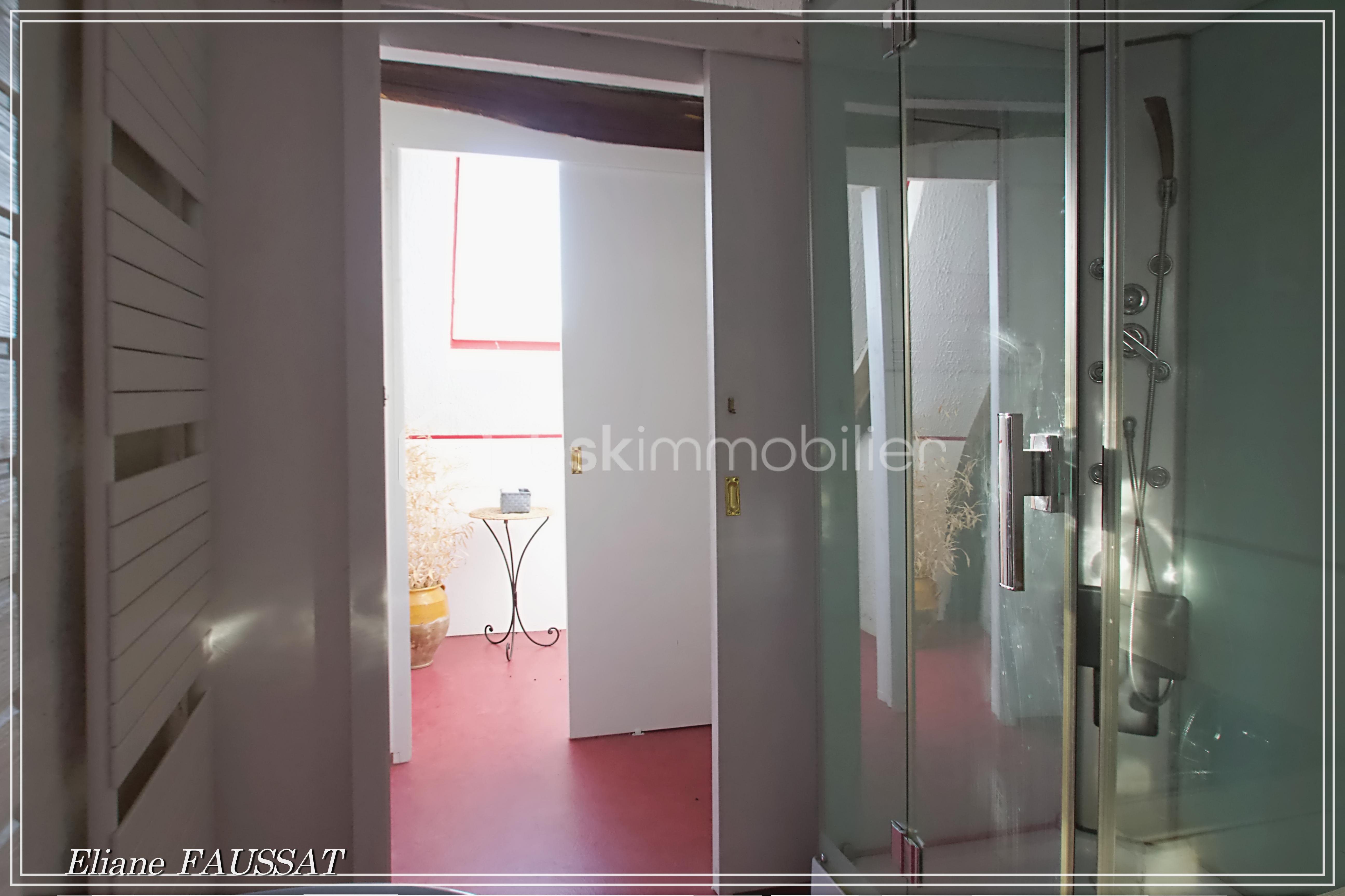 salle de bain etage.jpg