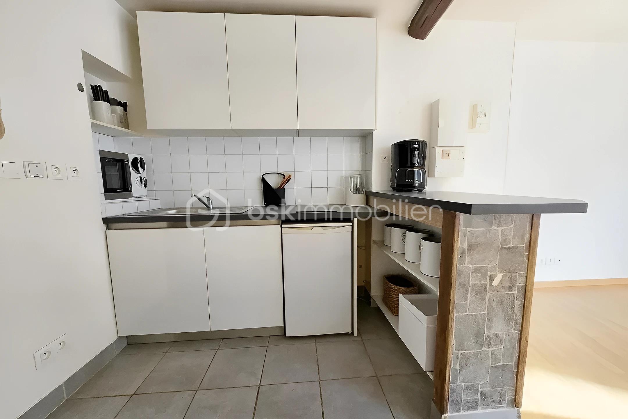 Appartement de 27 m² - hoqi-007313b74cd0419a85deeba1d8a28e56.jpg