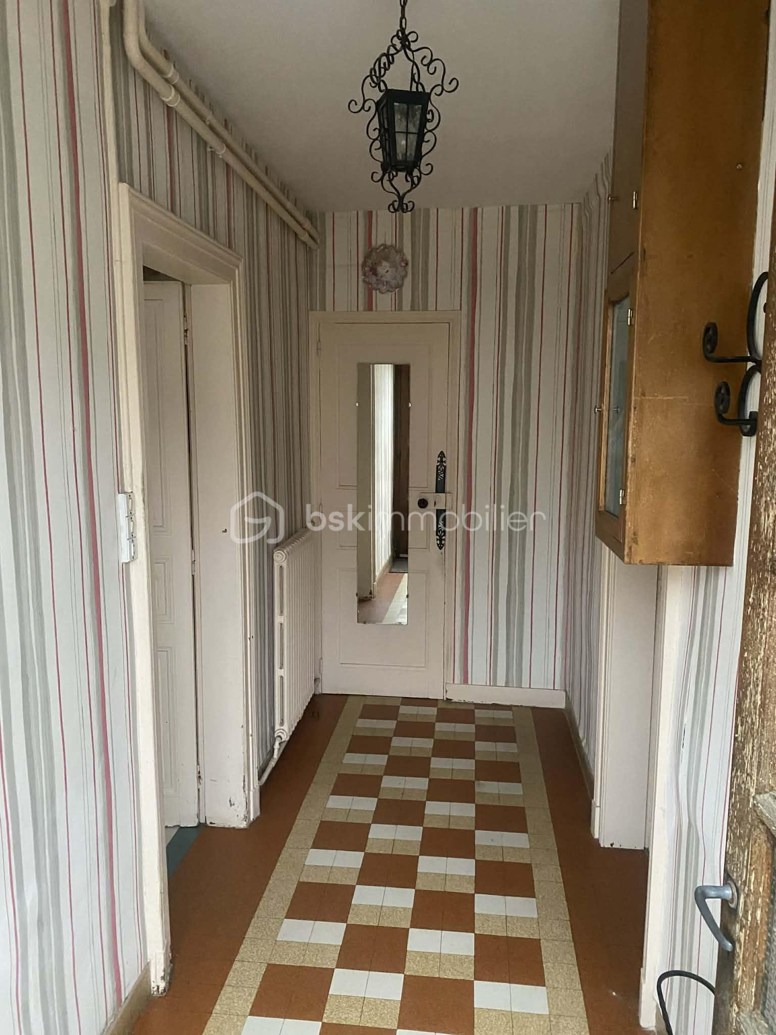 668aed85-a13d-4ed6-ad39-e6c8e4039fd0.jfif