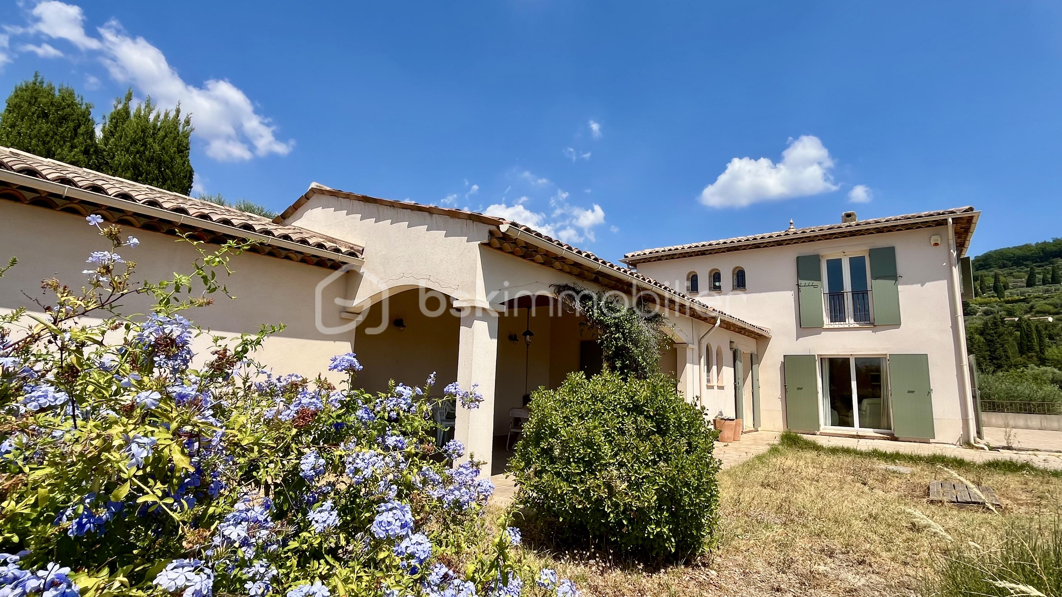 Maison 10 pièces 187 m² · à Grasse · 187 m² · 849 000 €