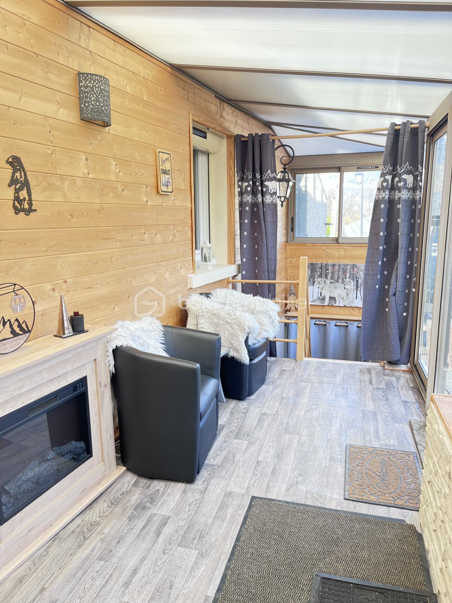 Appartement de 100 m² - 629e76bb-c10d-40b9-a286-a14aedf01f0d.jpg