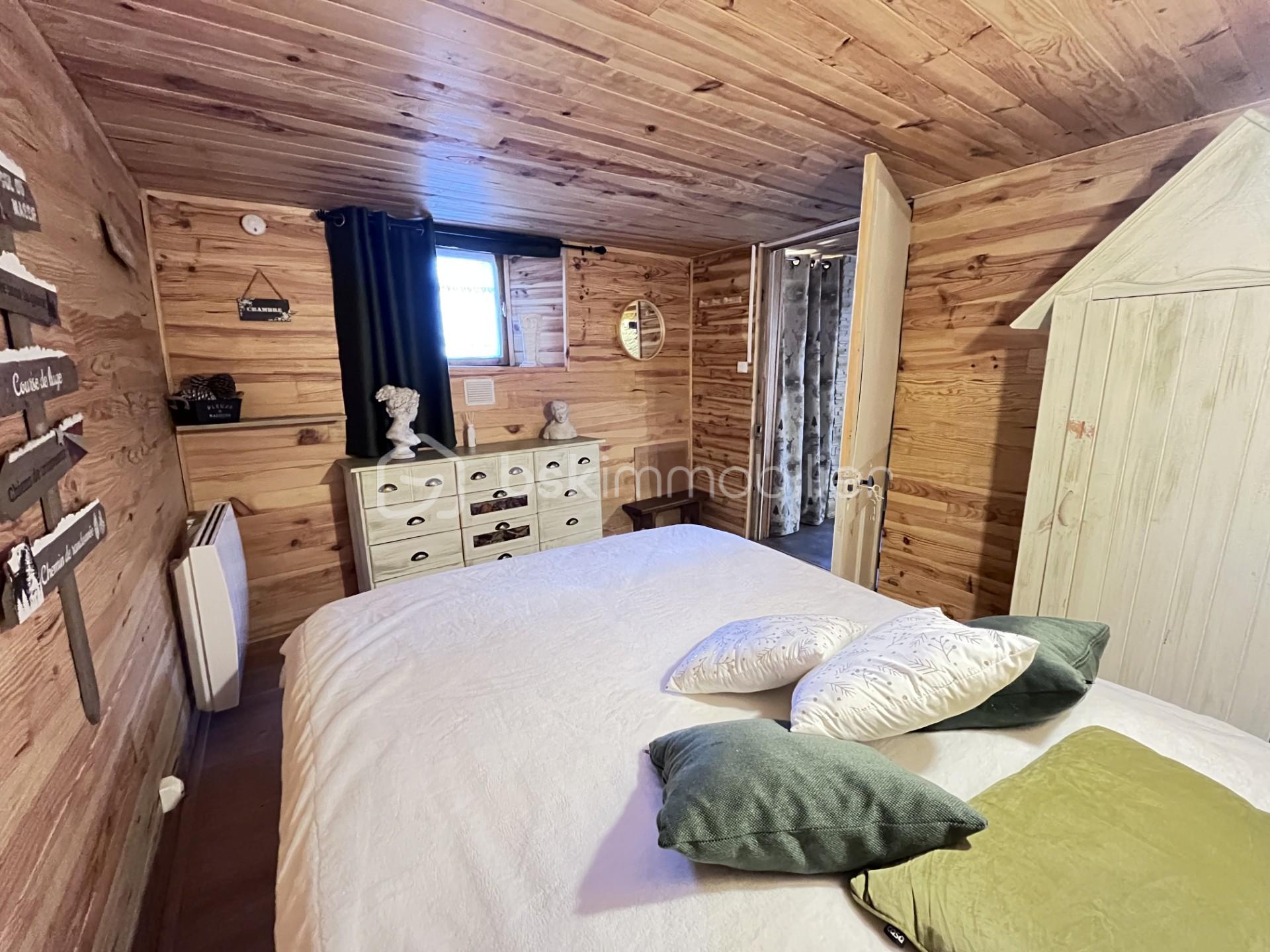 Appartement de 100 m² - d3000da9-1748-4fea-be41-63140fe27f70.jpg