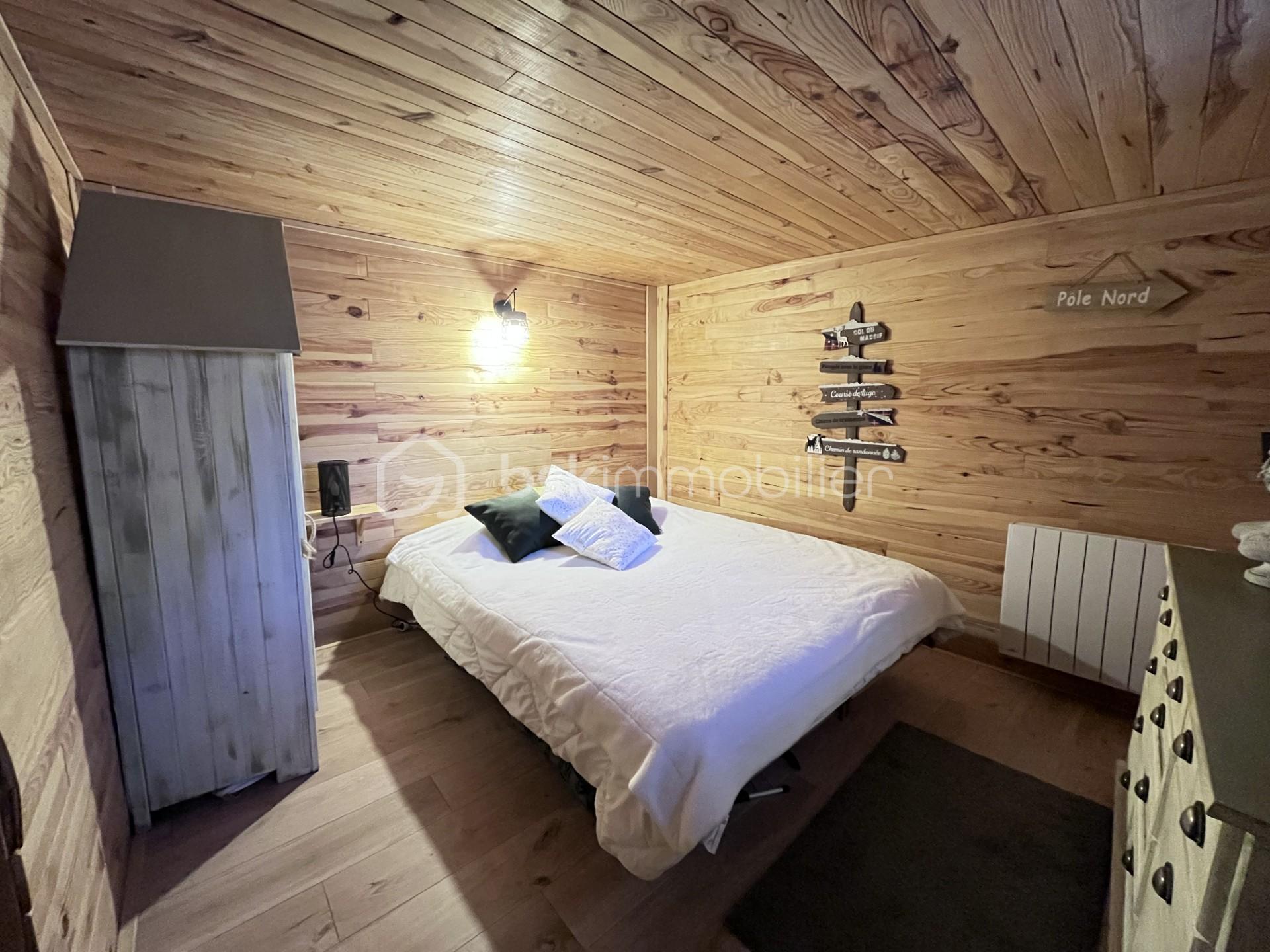 Appartement de 100 m² - 5275310f-df47-4b6e-96ab-b1369c160711.jpg