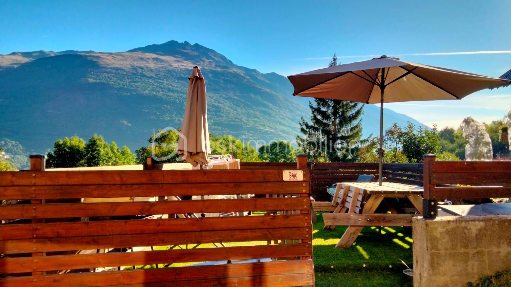 Appartement de 100 m² - 95f99d82-6781-476a-a878-dfe21e3082a9.jpg